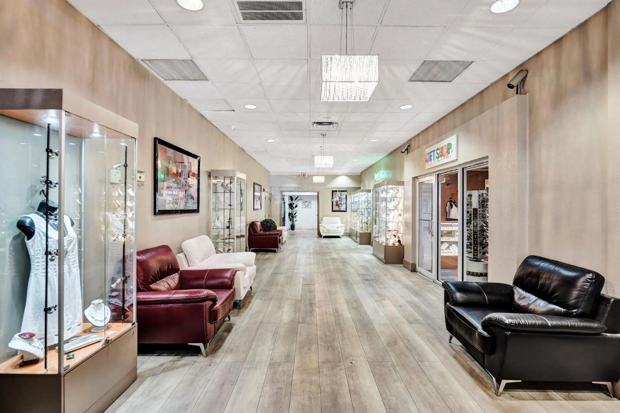 Lobby or reception in Plaza Hotel Fort Lauderdale