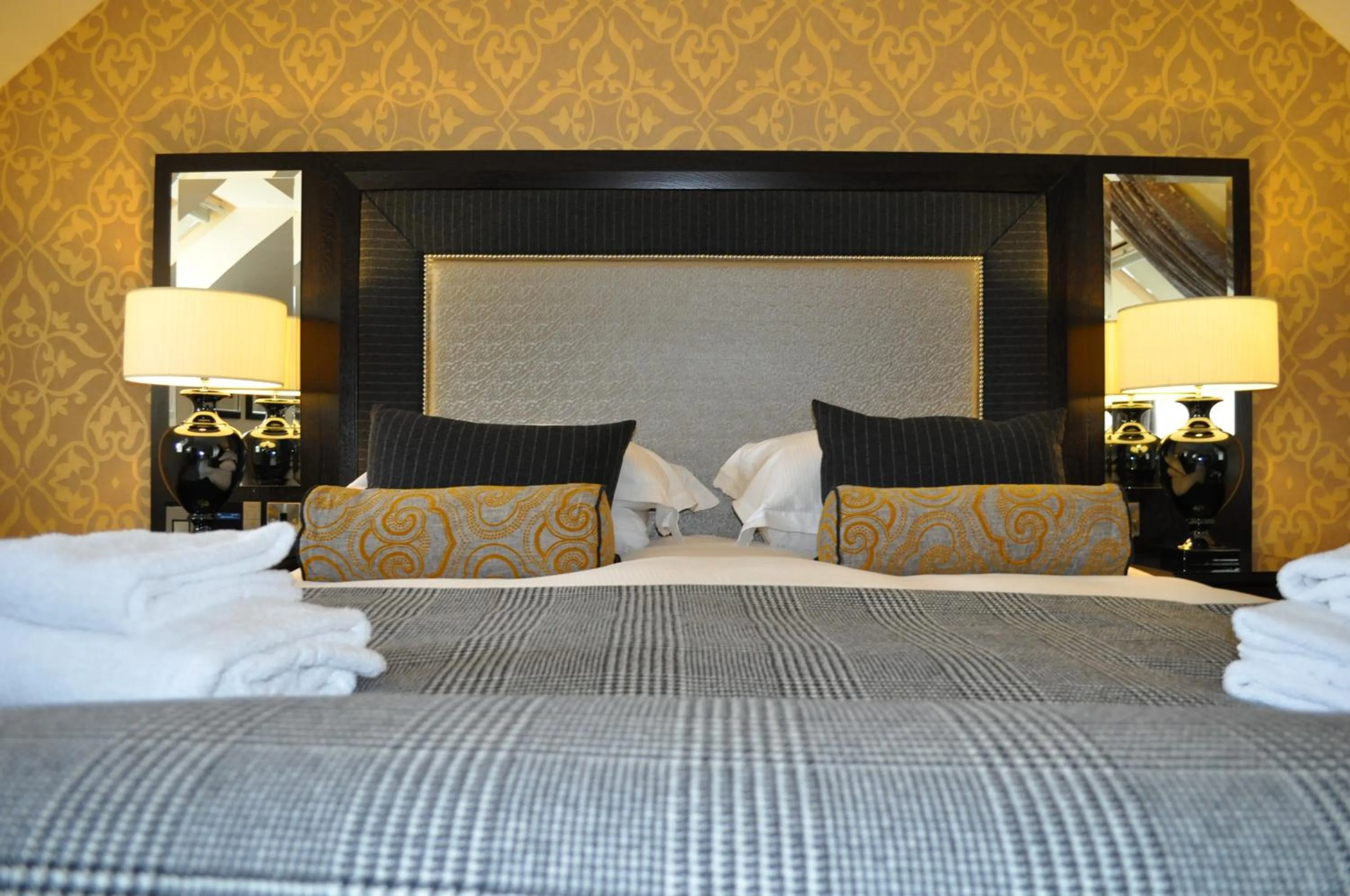 Bed in The Old Mill Inn