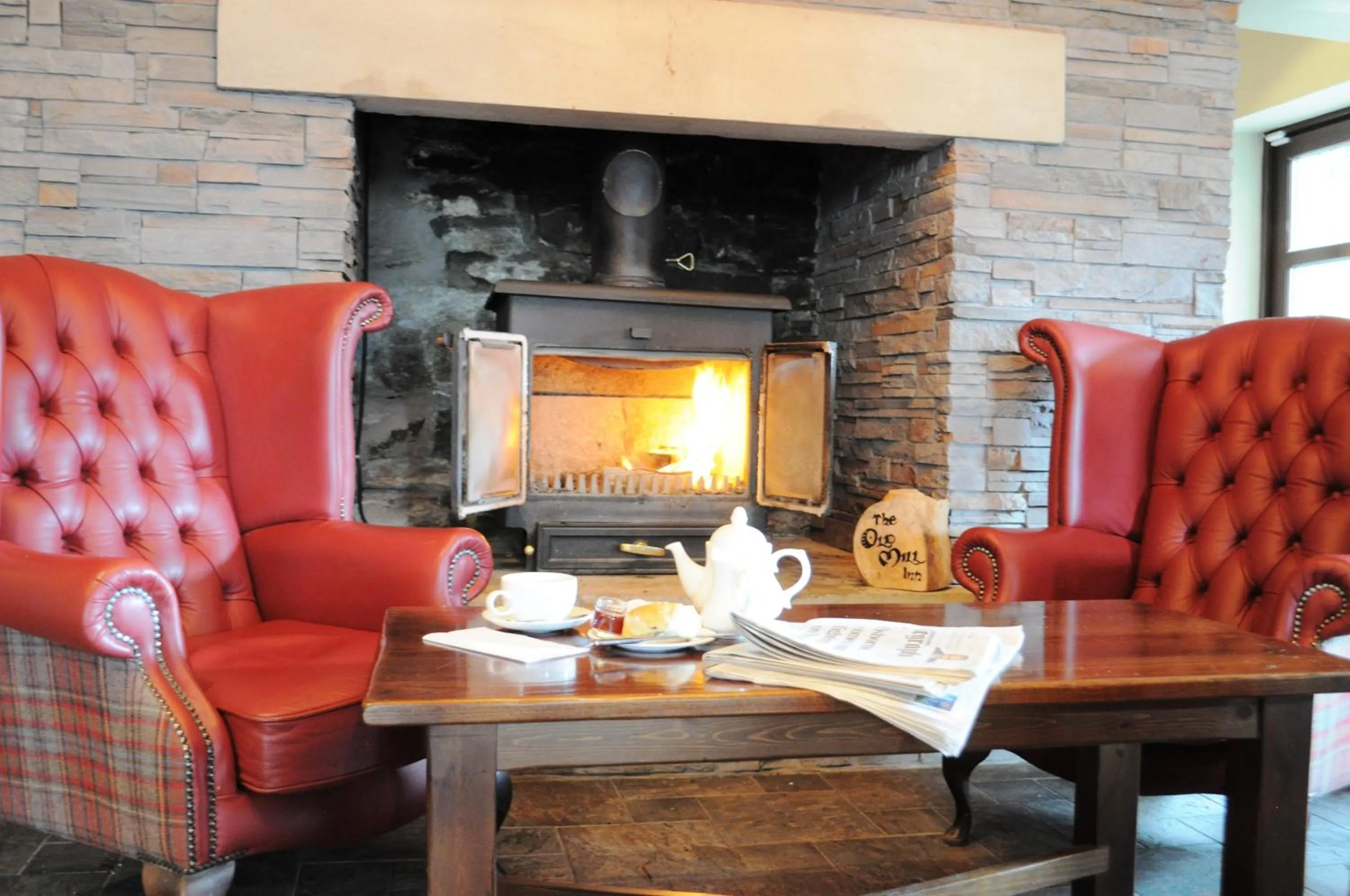 Lounge or bar in The Old Mill Inn