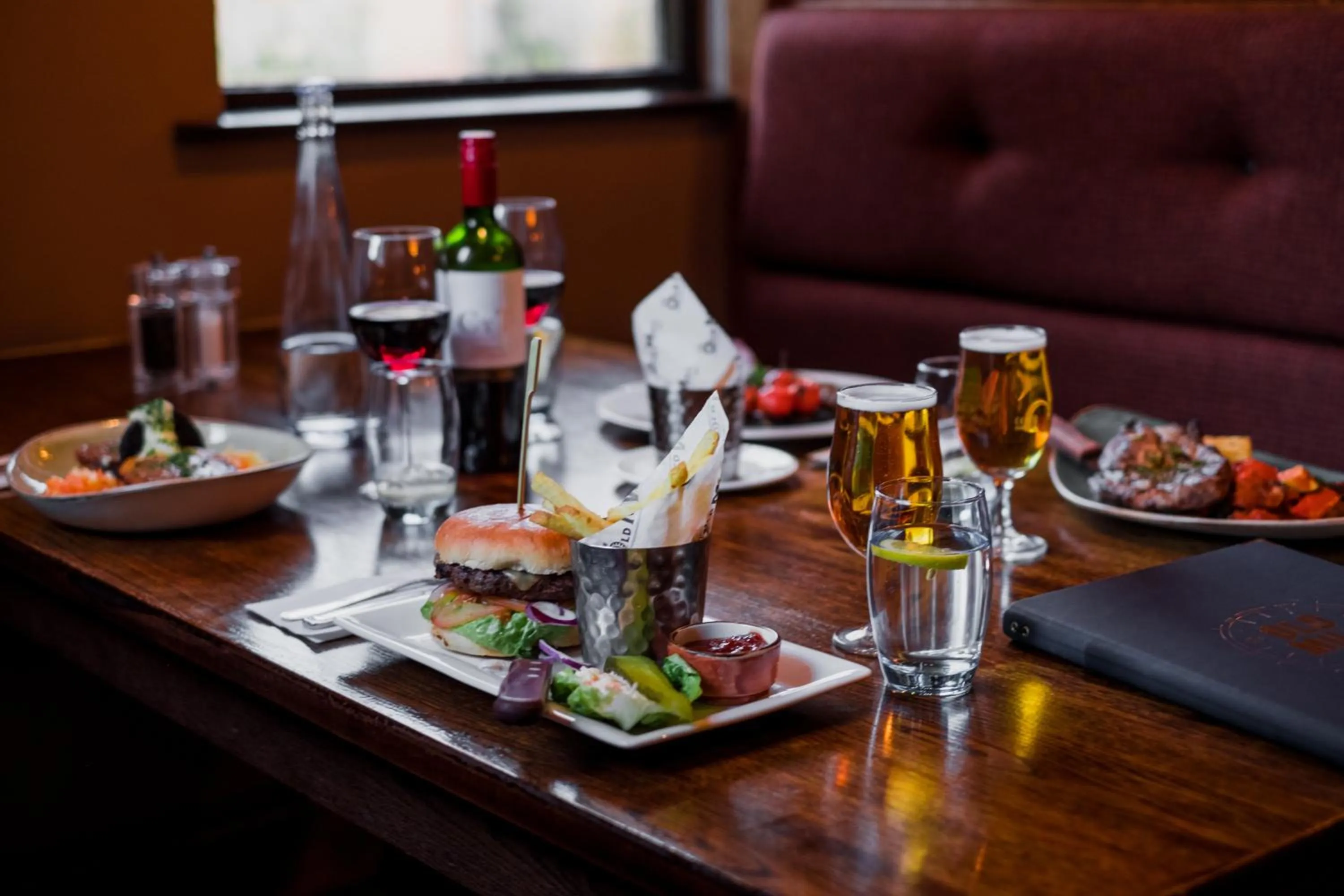 Restaurant/places to eat in The Old Mill Inn