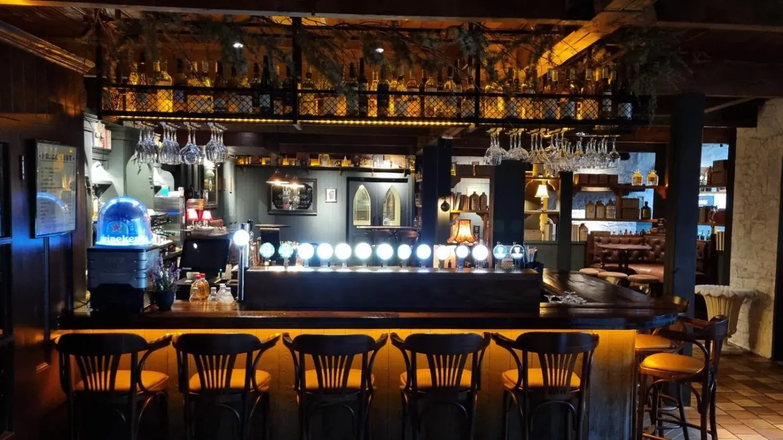 Restaurant/places to eat in Abbey Court Restaurant/places to eat in Abbey Court