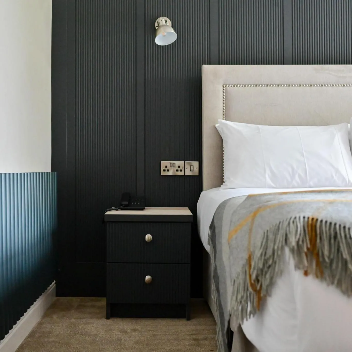 Bedroom, Bed in Abbey Court