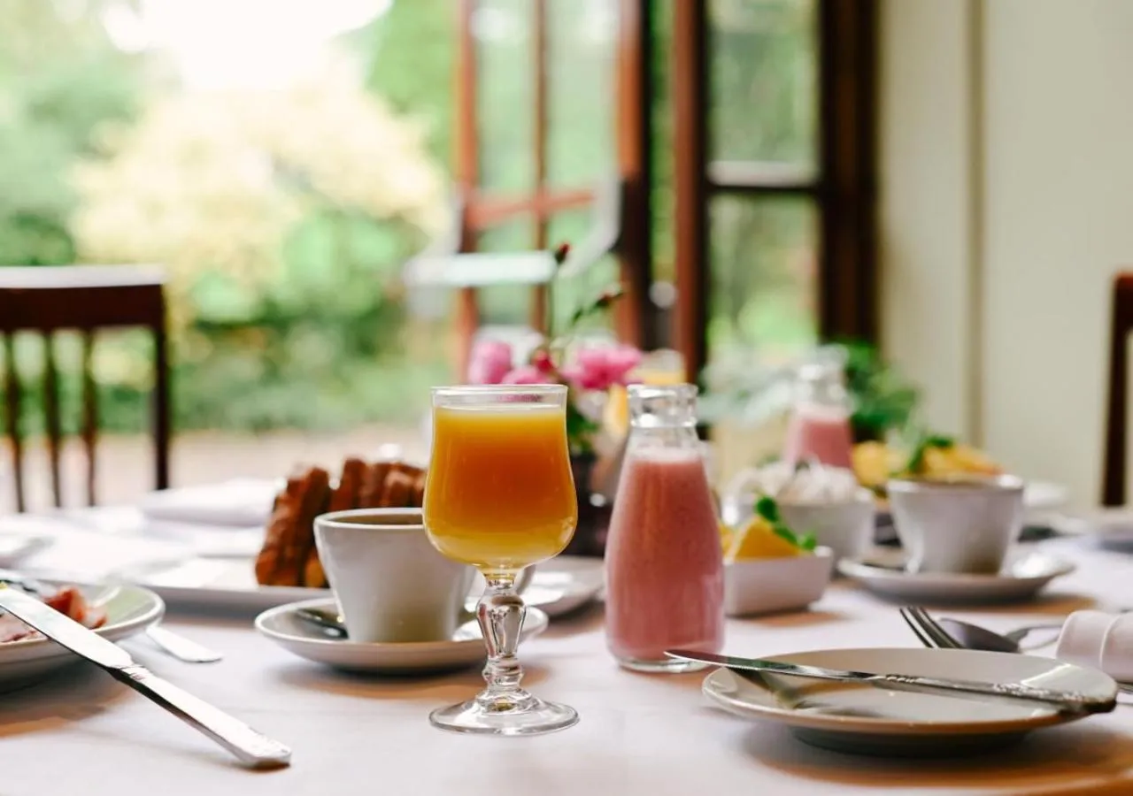 Buffet breakfast in Abbey Court