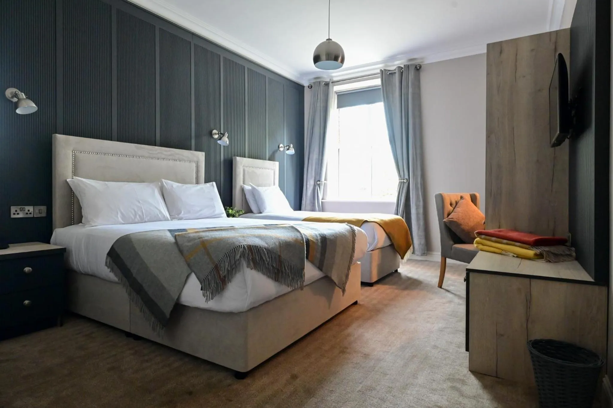 Bedroom, Bed in Abbey Court