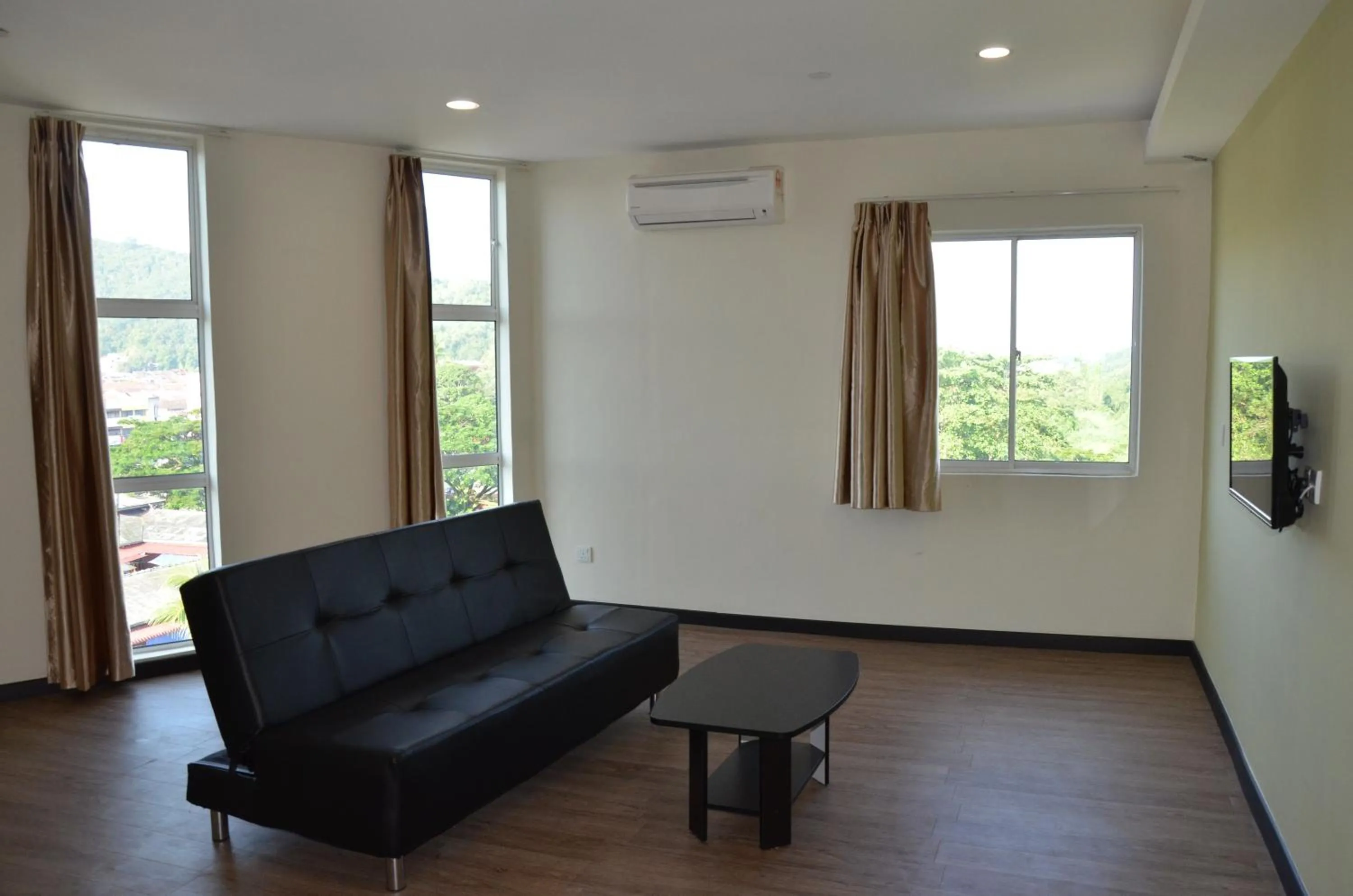 Living room in Riverview Hotel