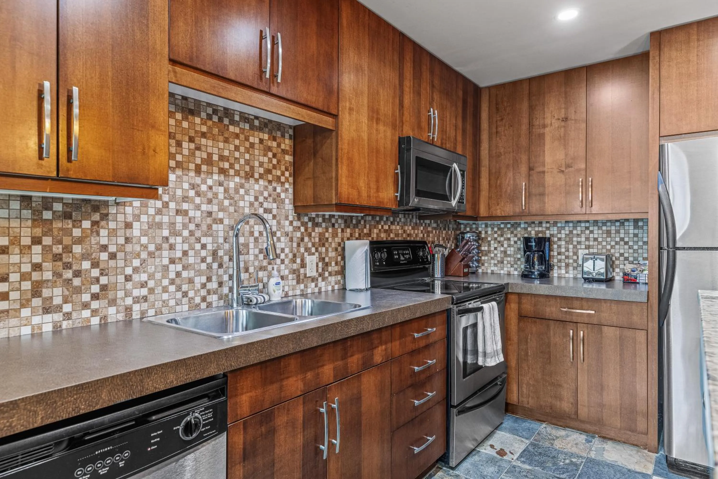 Kitchen or kitchenette in Heavenly Mountain Condo managed by Little Sister Getaways