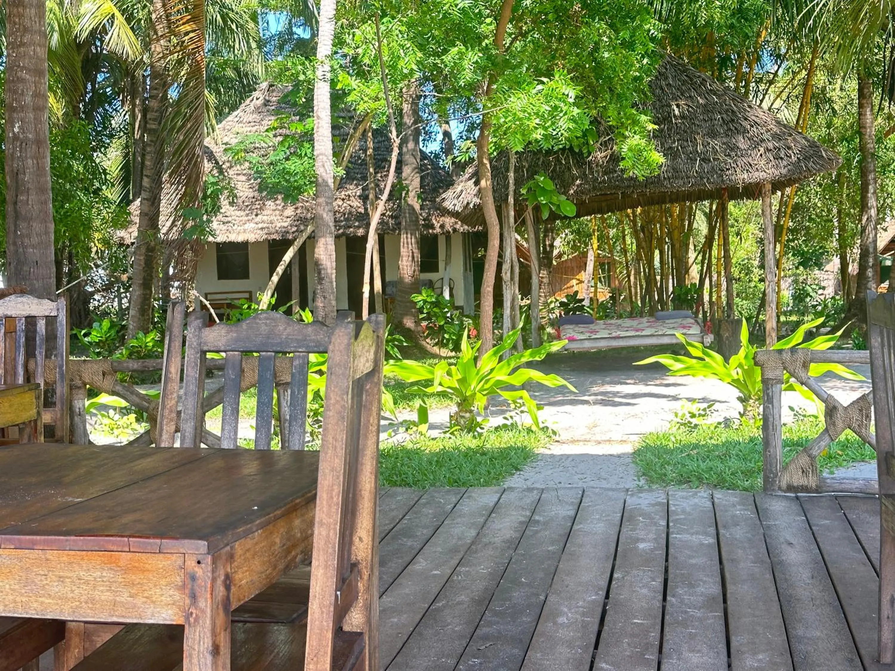 Juani beach bungalows