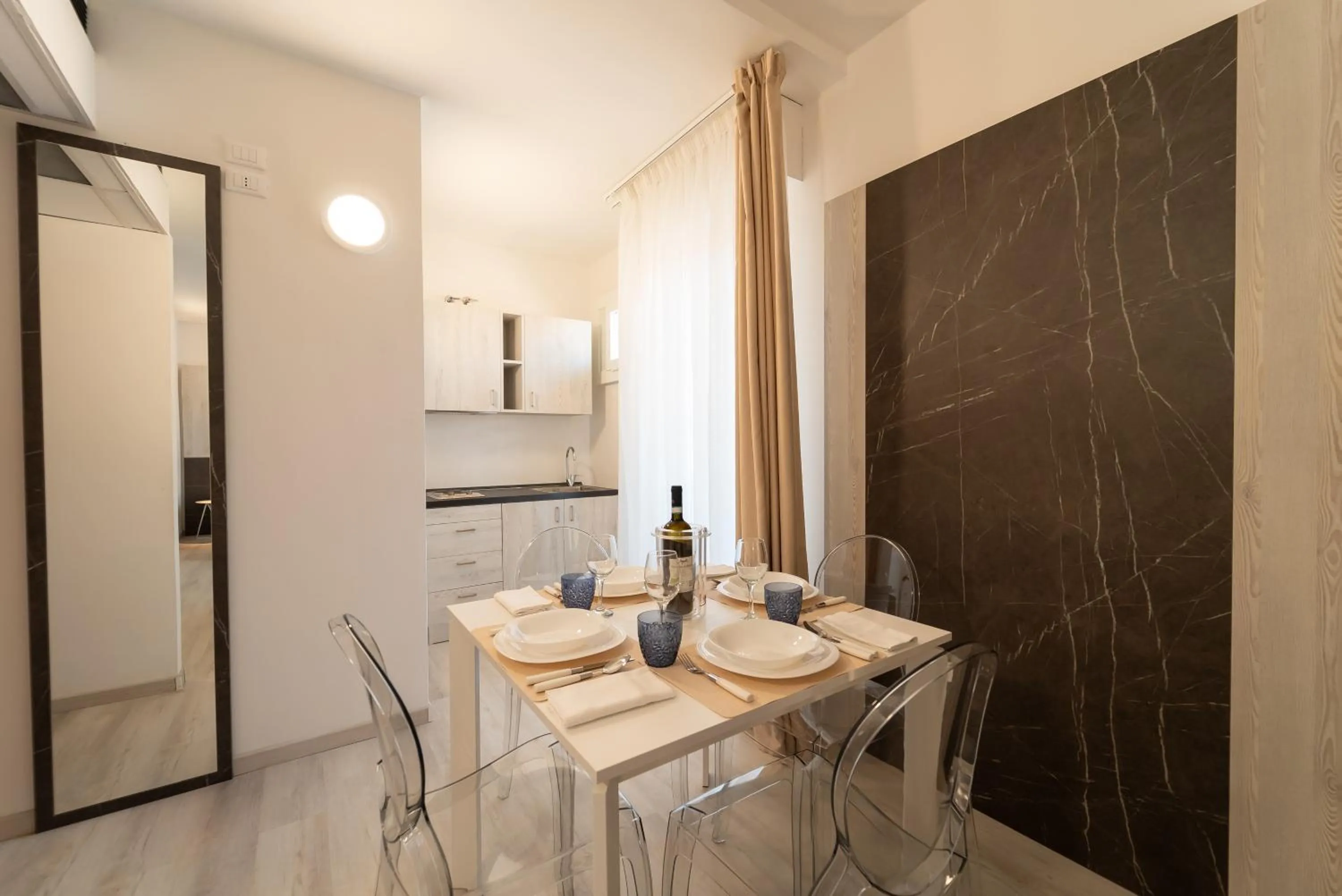 Dining area in Hotel Beach
