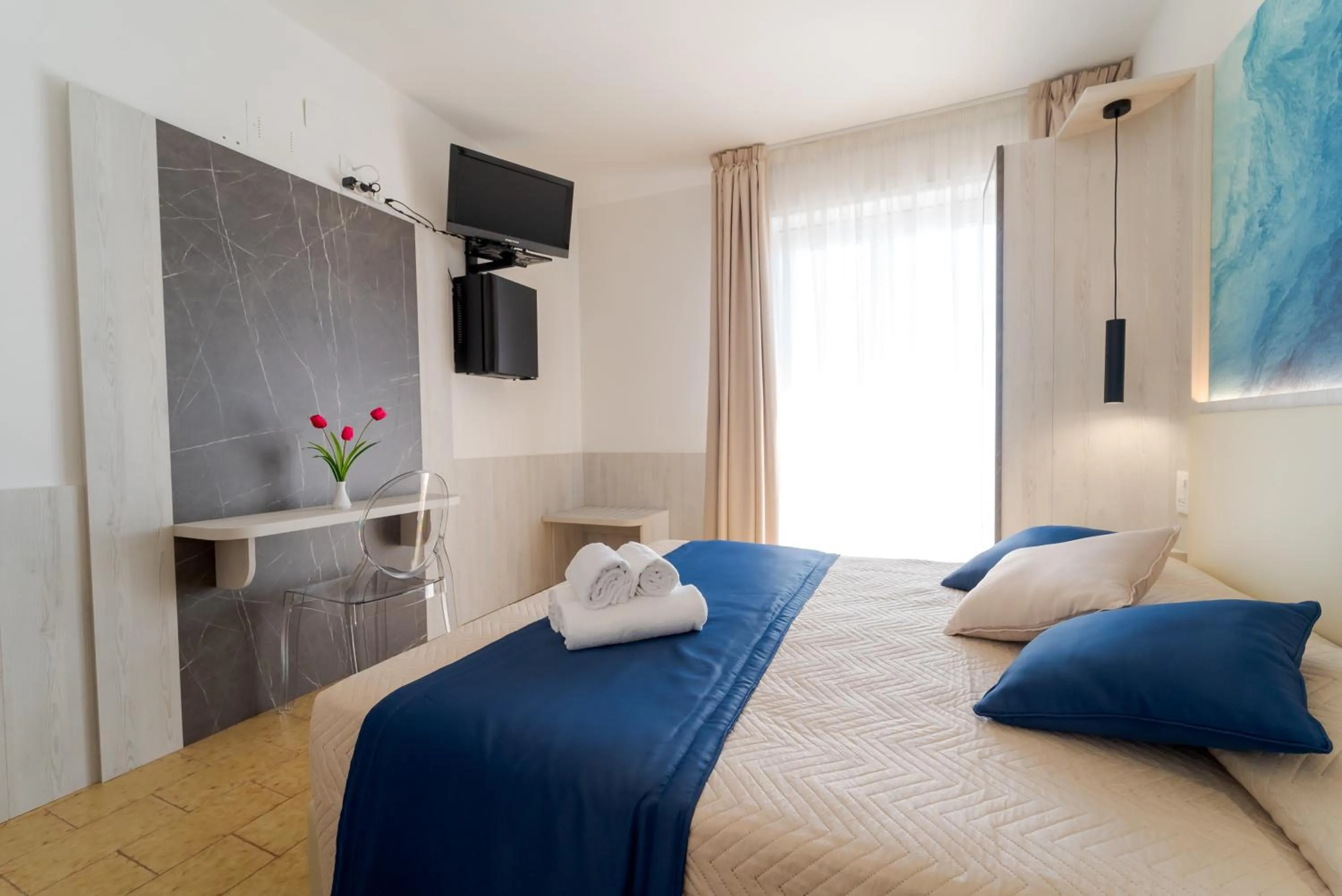 hair dresser, Bed in Hotel Beach