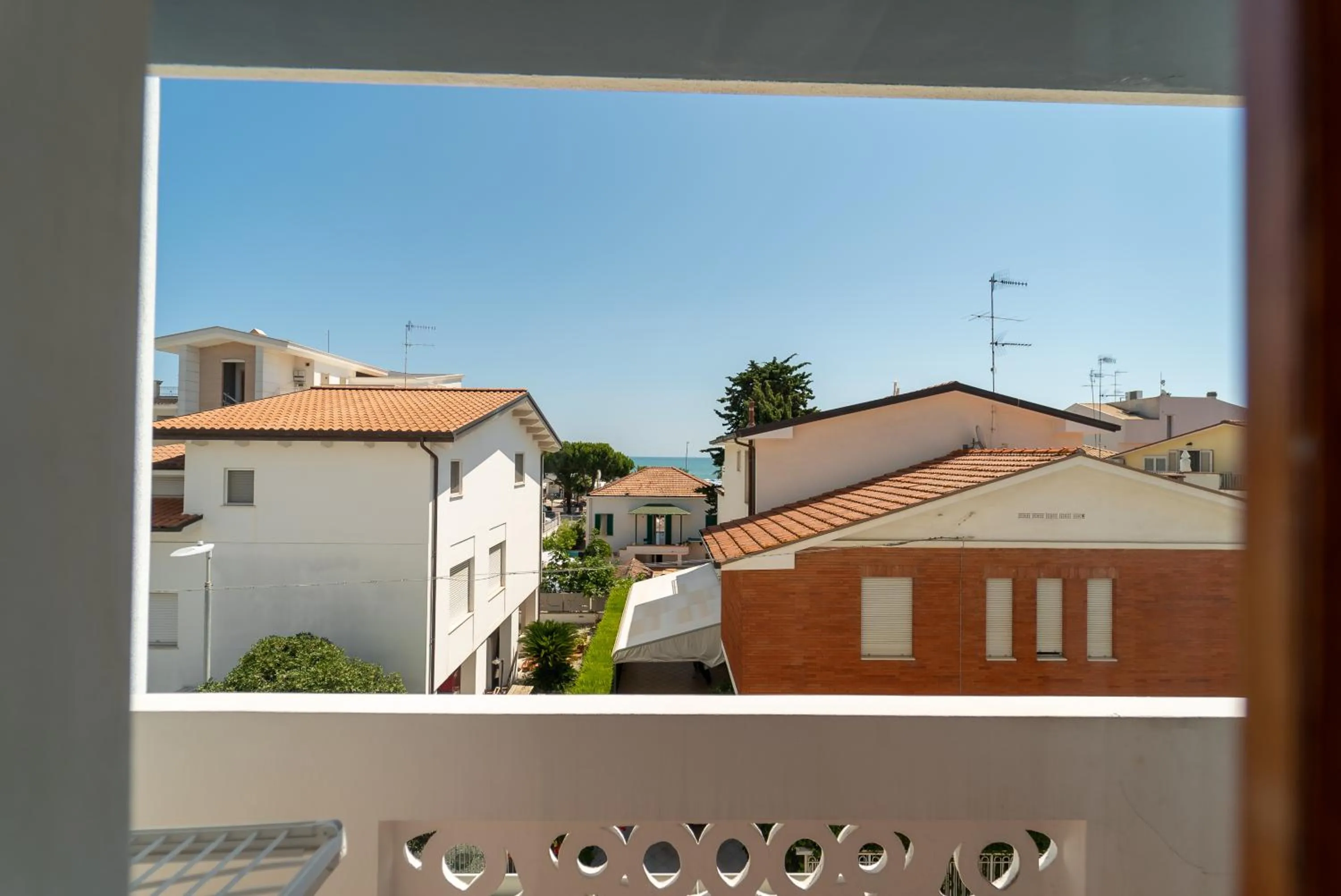 Photo of the whole room in Hotel Beach