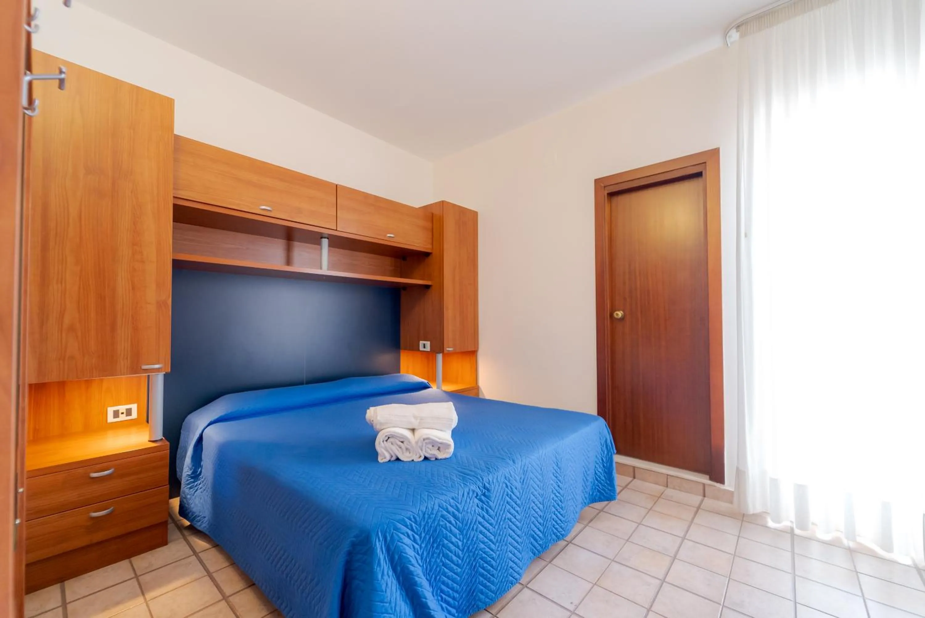 Photo of the whole room, Bed in Hotel Beach