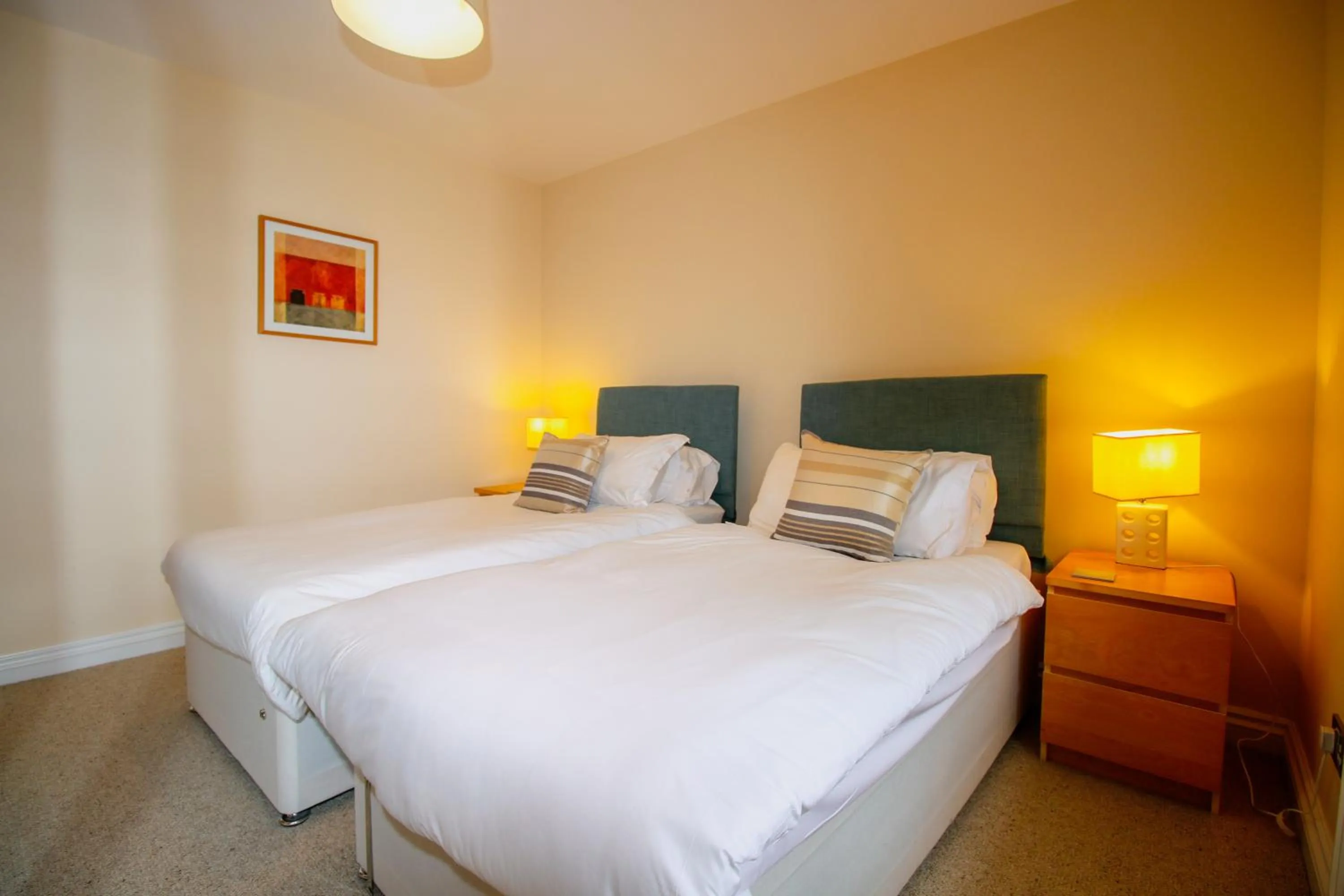 Bed in Turnberry Apartments