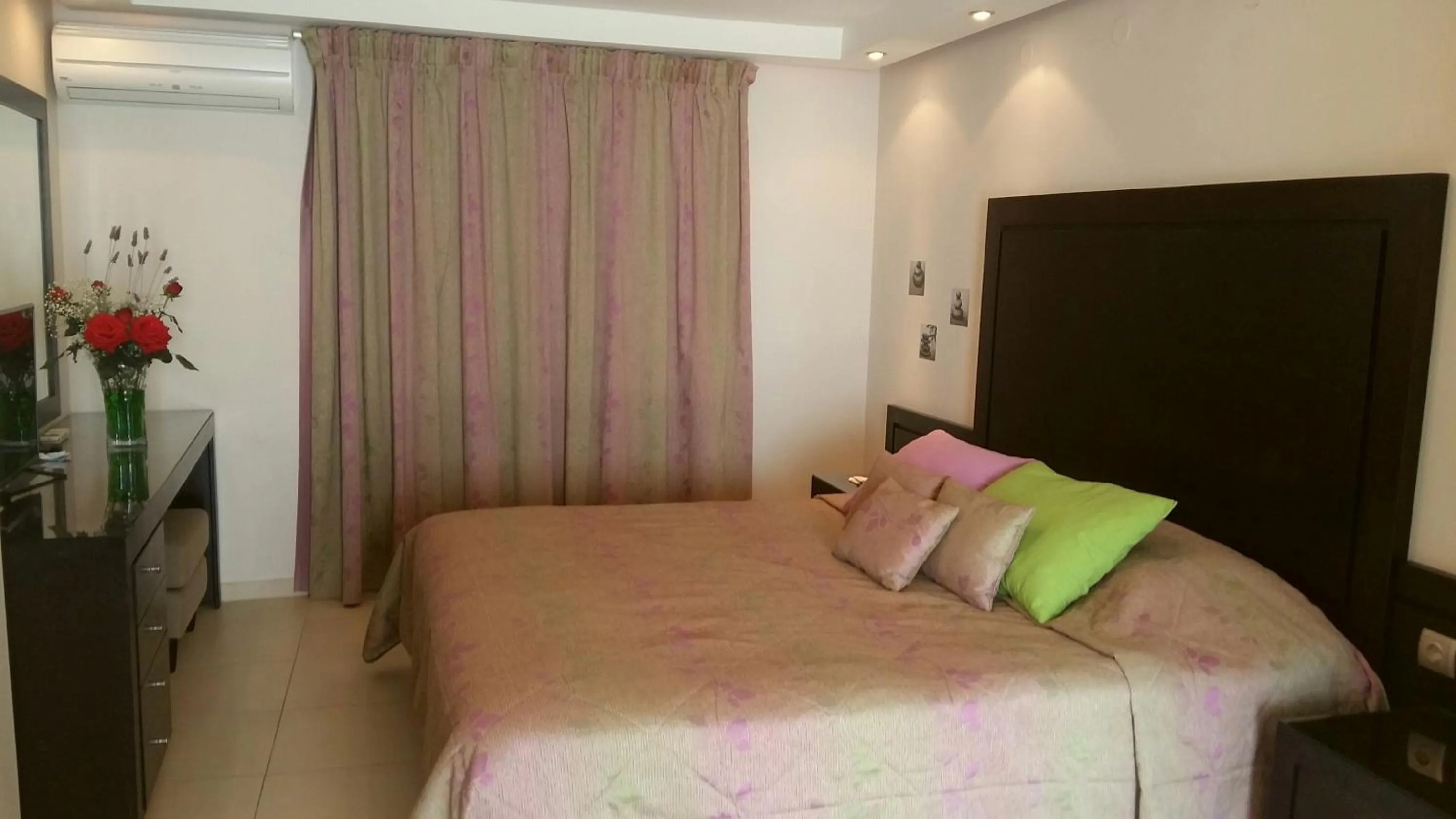 Bedroom in Hotel Tolo