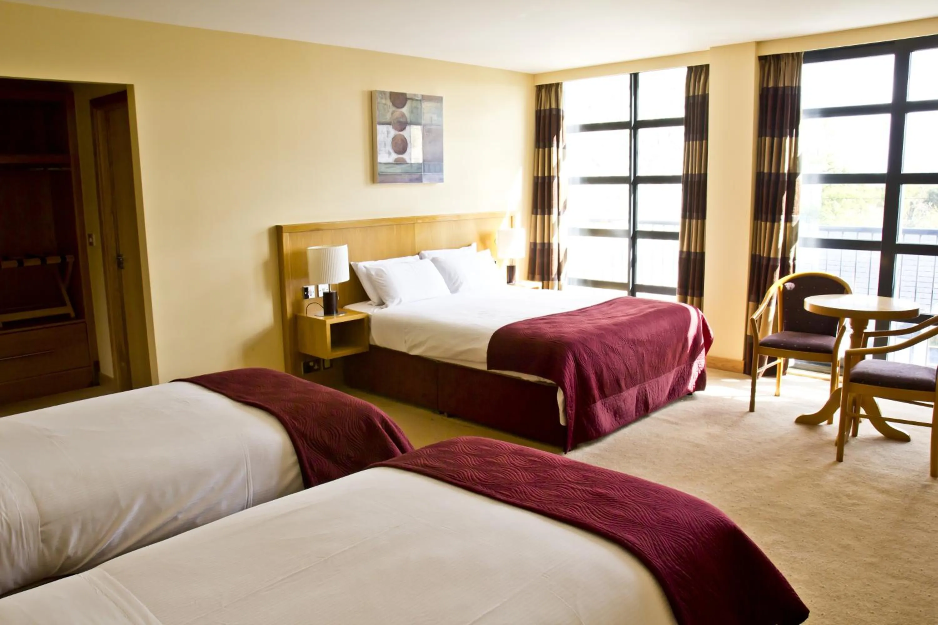 Day, Bed in Upton Court Hotel