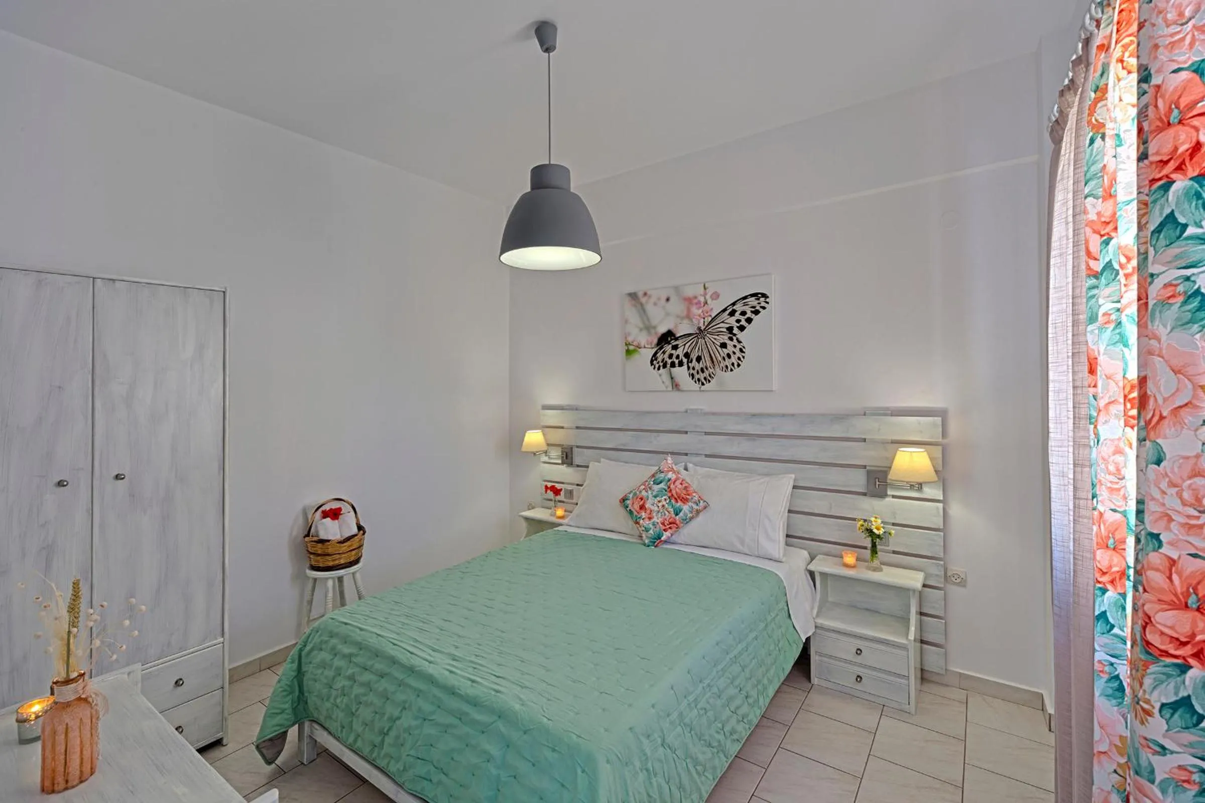 Bedroom, Bed in Letta's Apartments