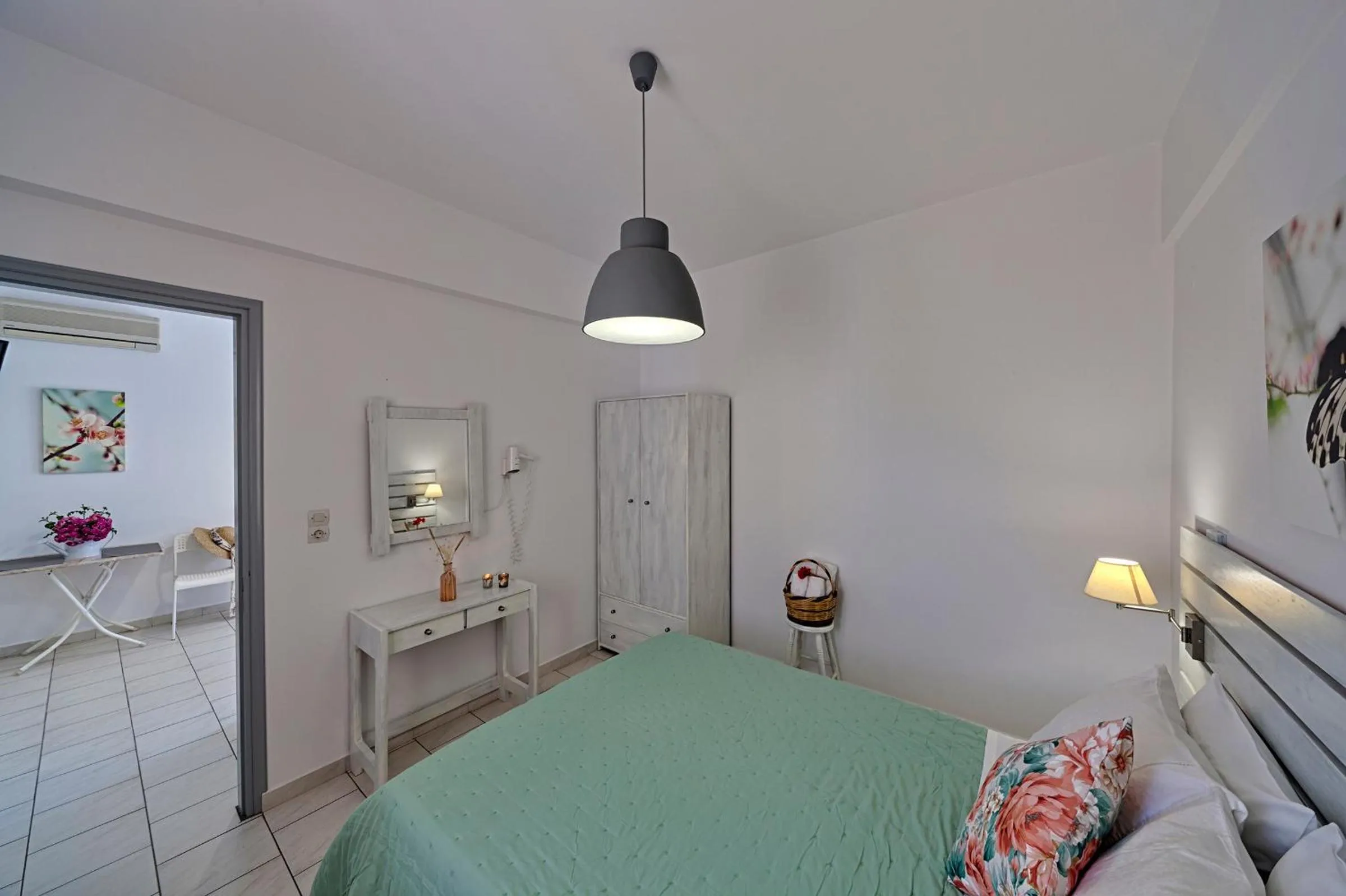 Bedroom, Bed in Letta's Apartments