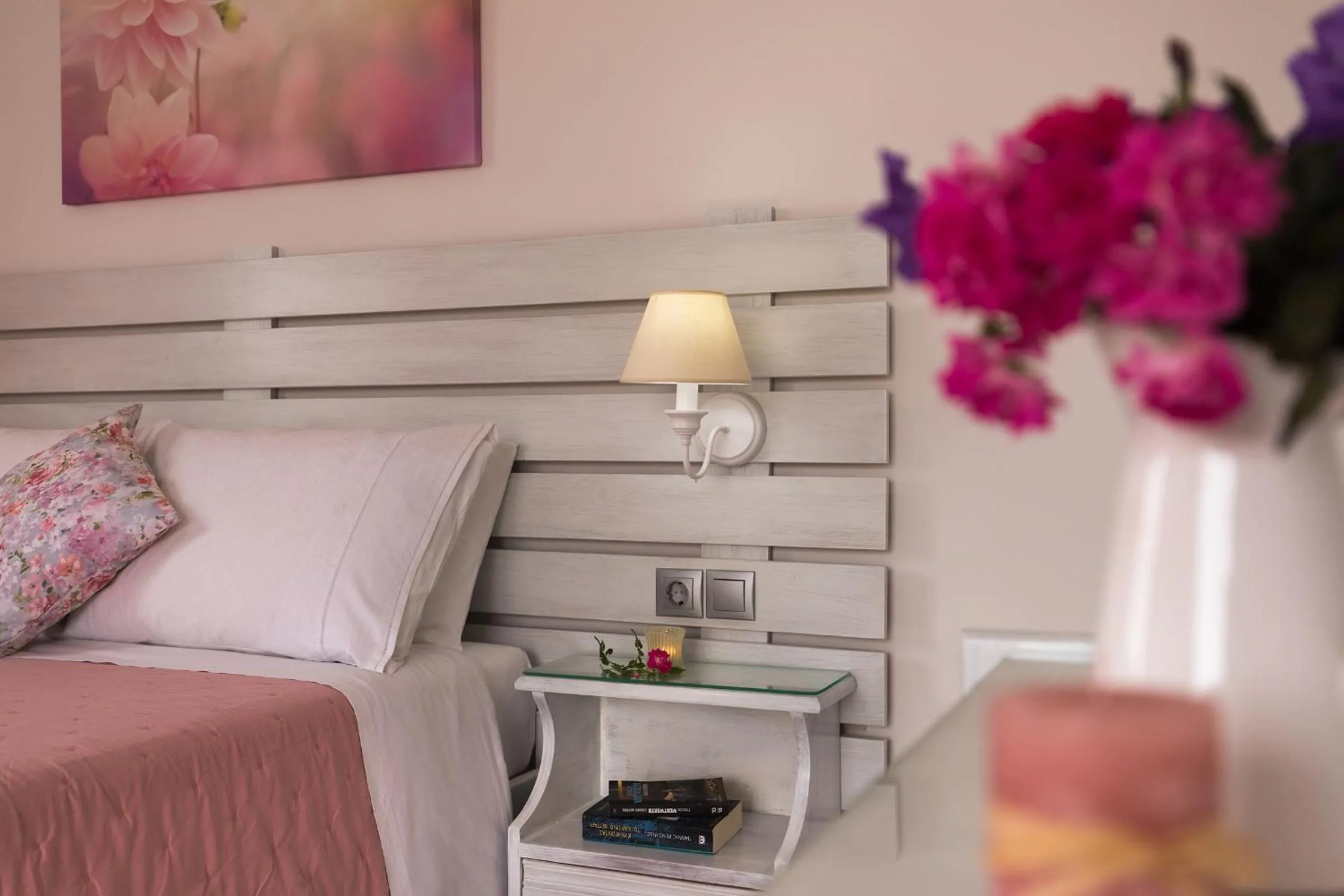 Decorative detail, Bed in Letta's Apartments