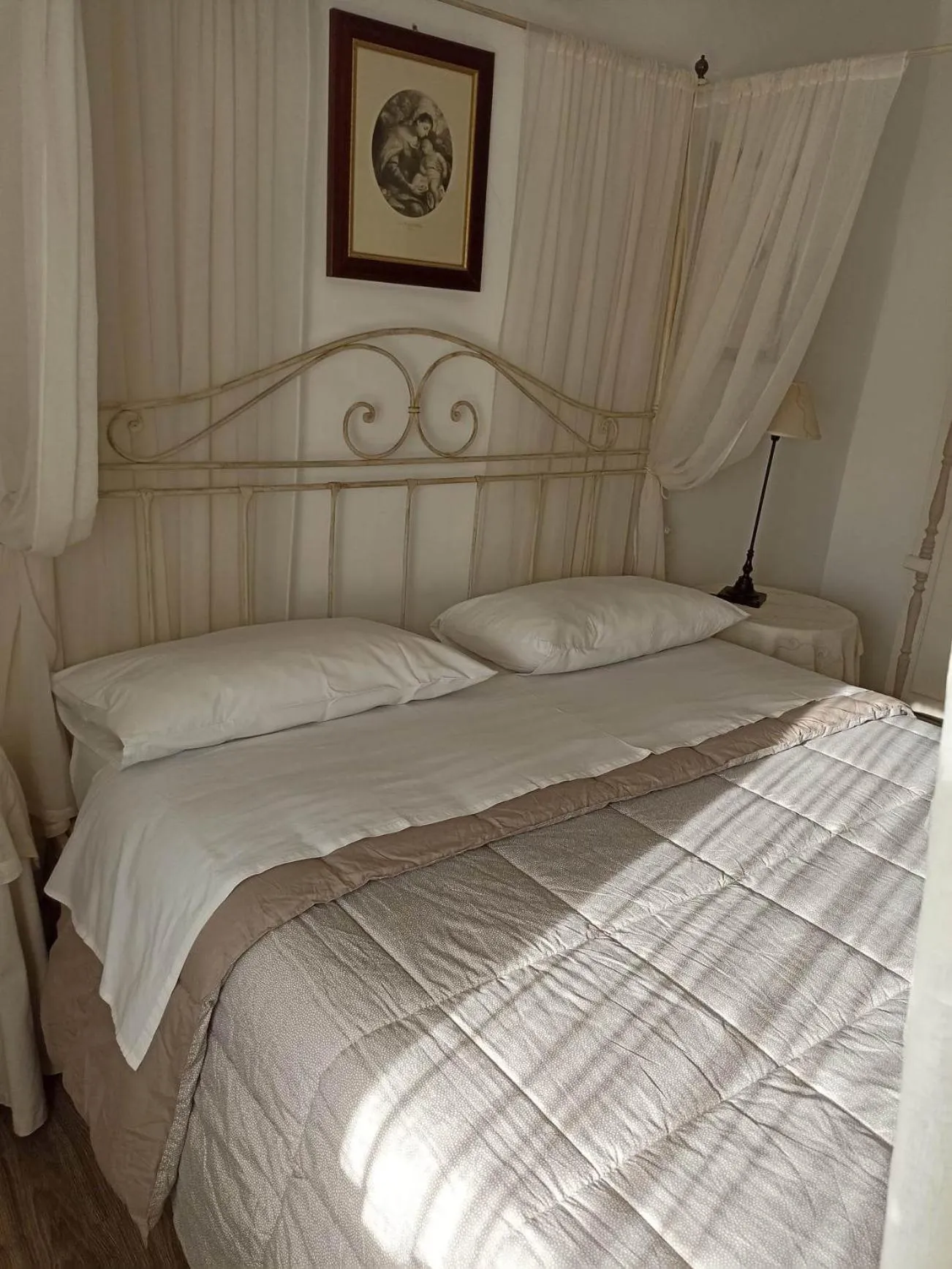 Bed in La Casina b&b