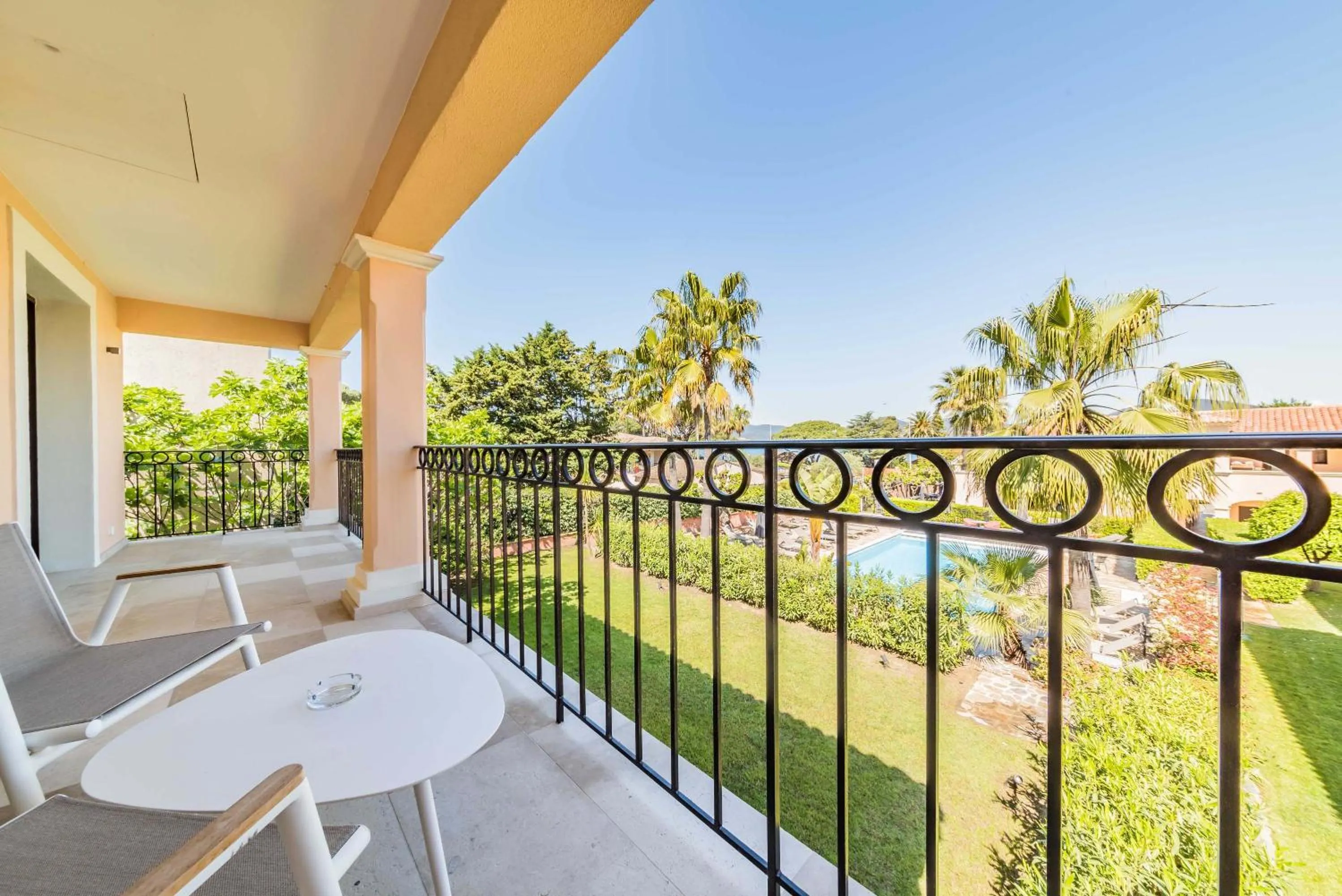 Patio in Hotel Brin d'Azur - Saint Tropez