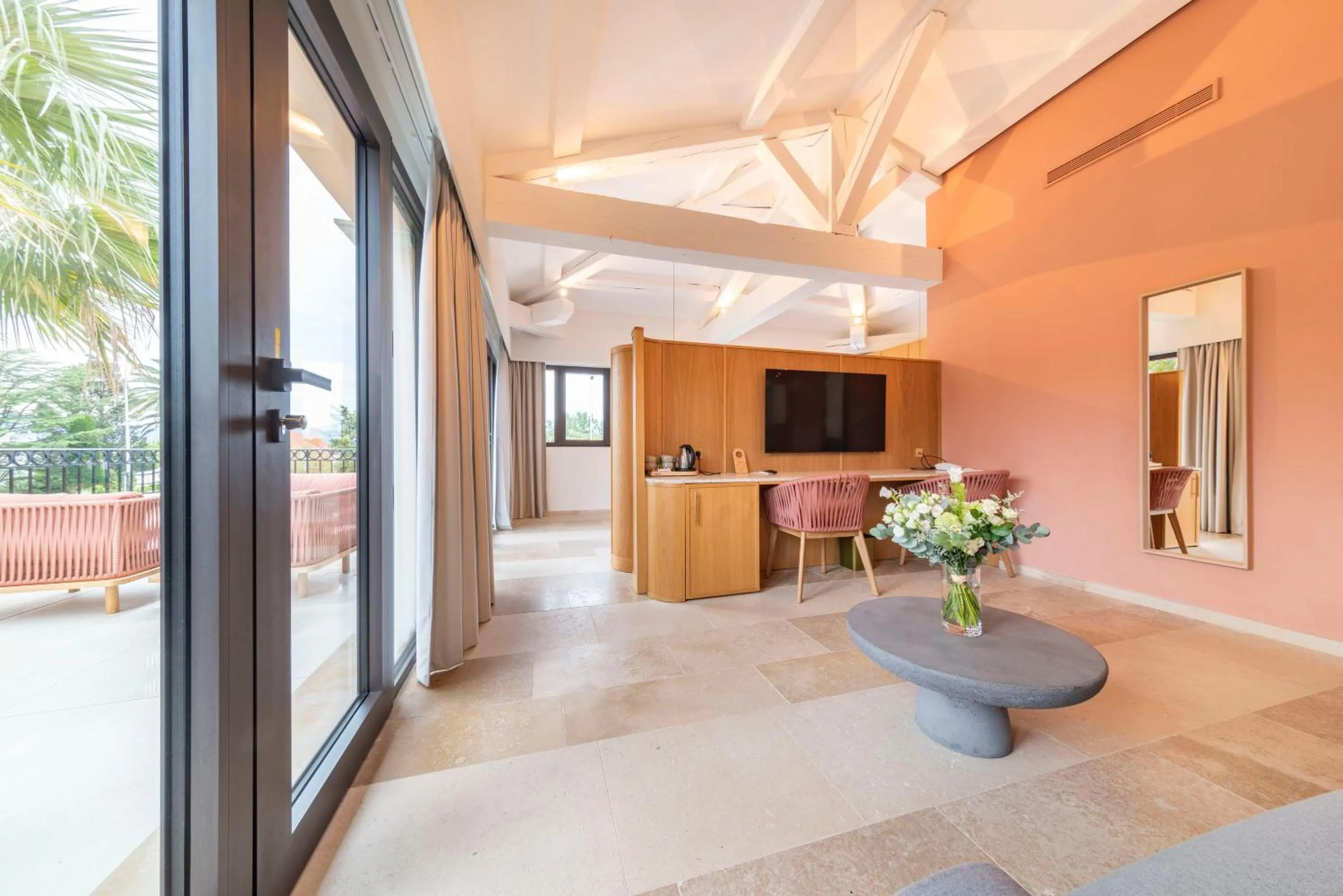 TV and multimedia in Hotel Brin d'Azur - Saint Tropez