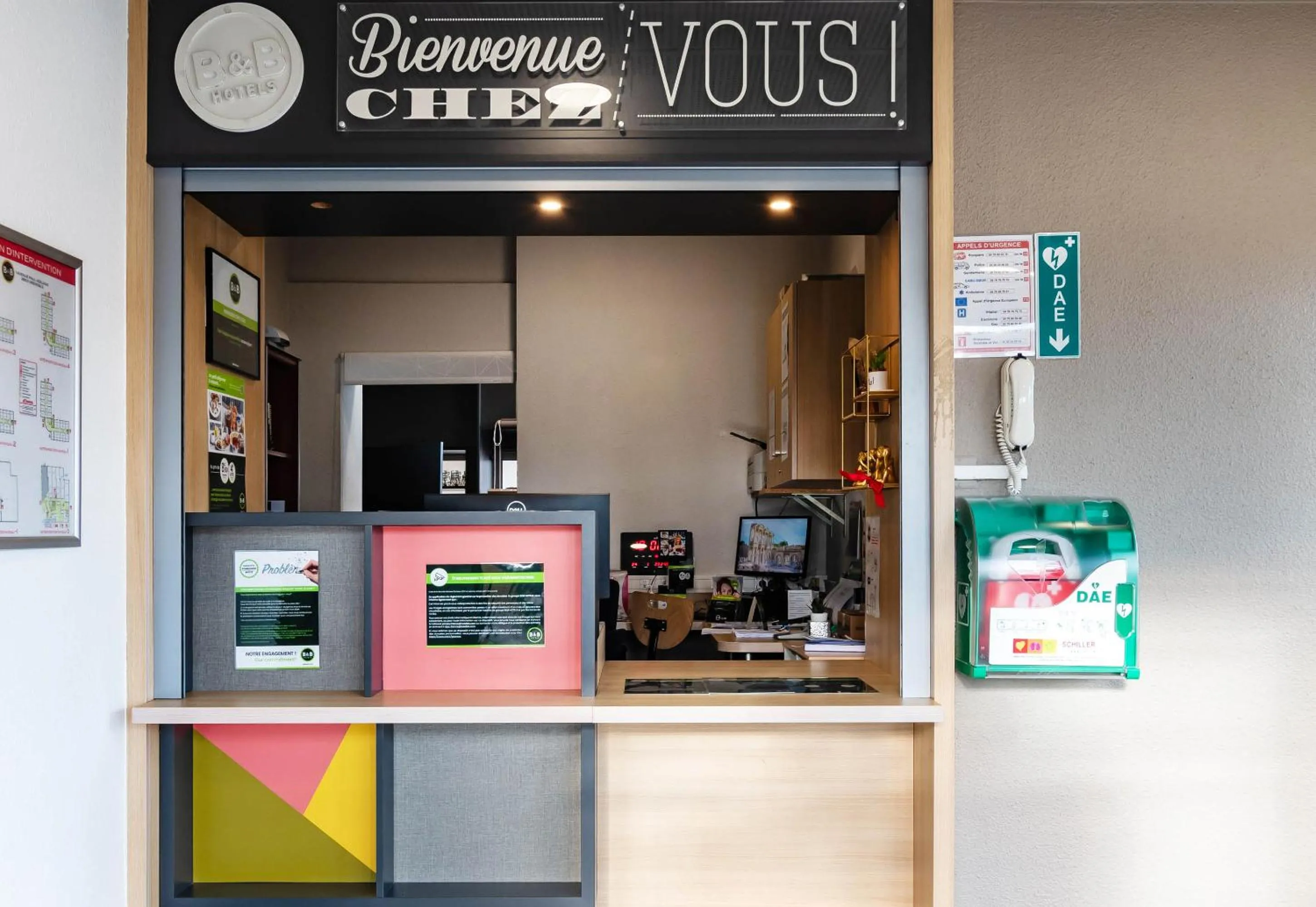 Lobby or reception in B&B HOTEL Grenoble Centre Verlaine