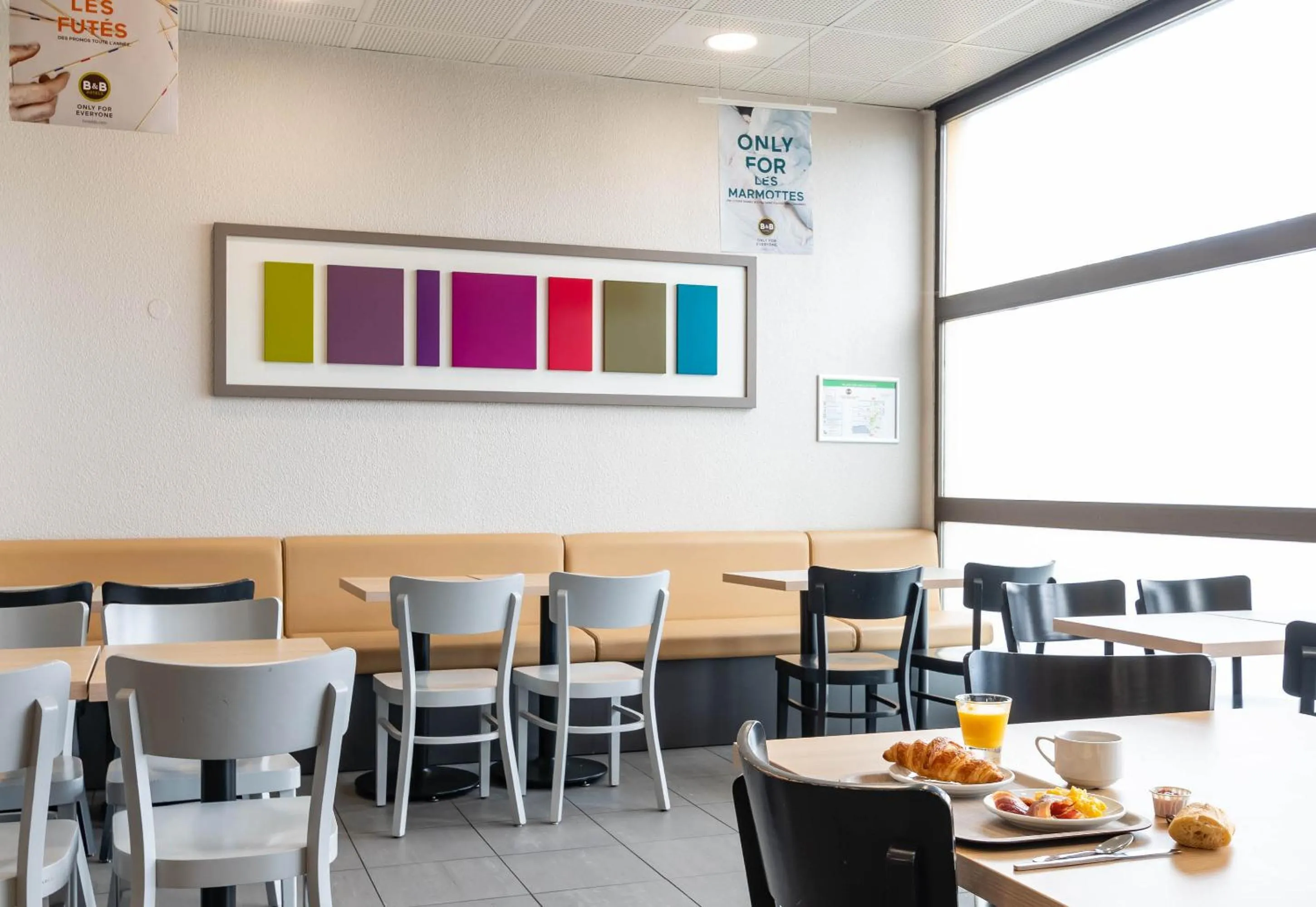 Breakfast in B&B HOTEL Grenoble Centre Verlaine