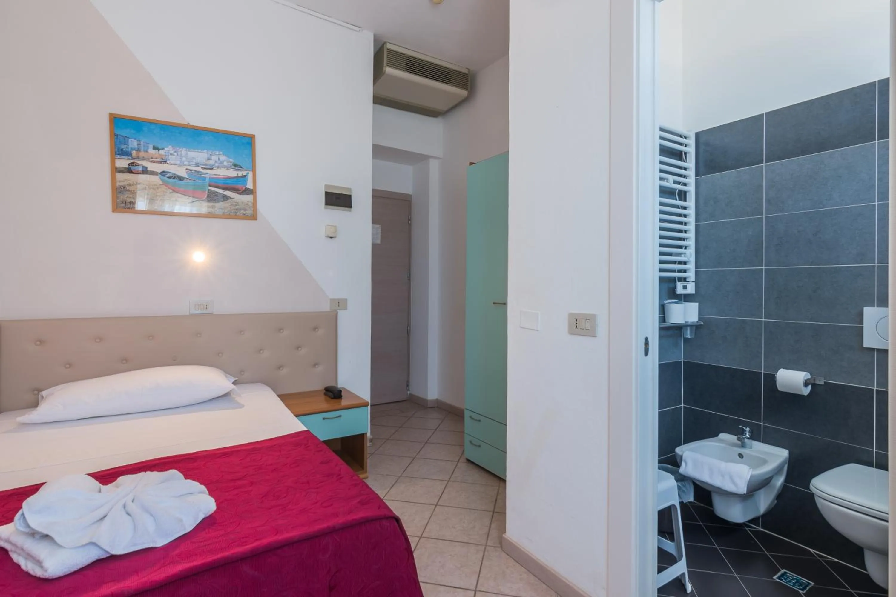 Bedroom, Bed in Hotel Blumen