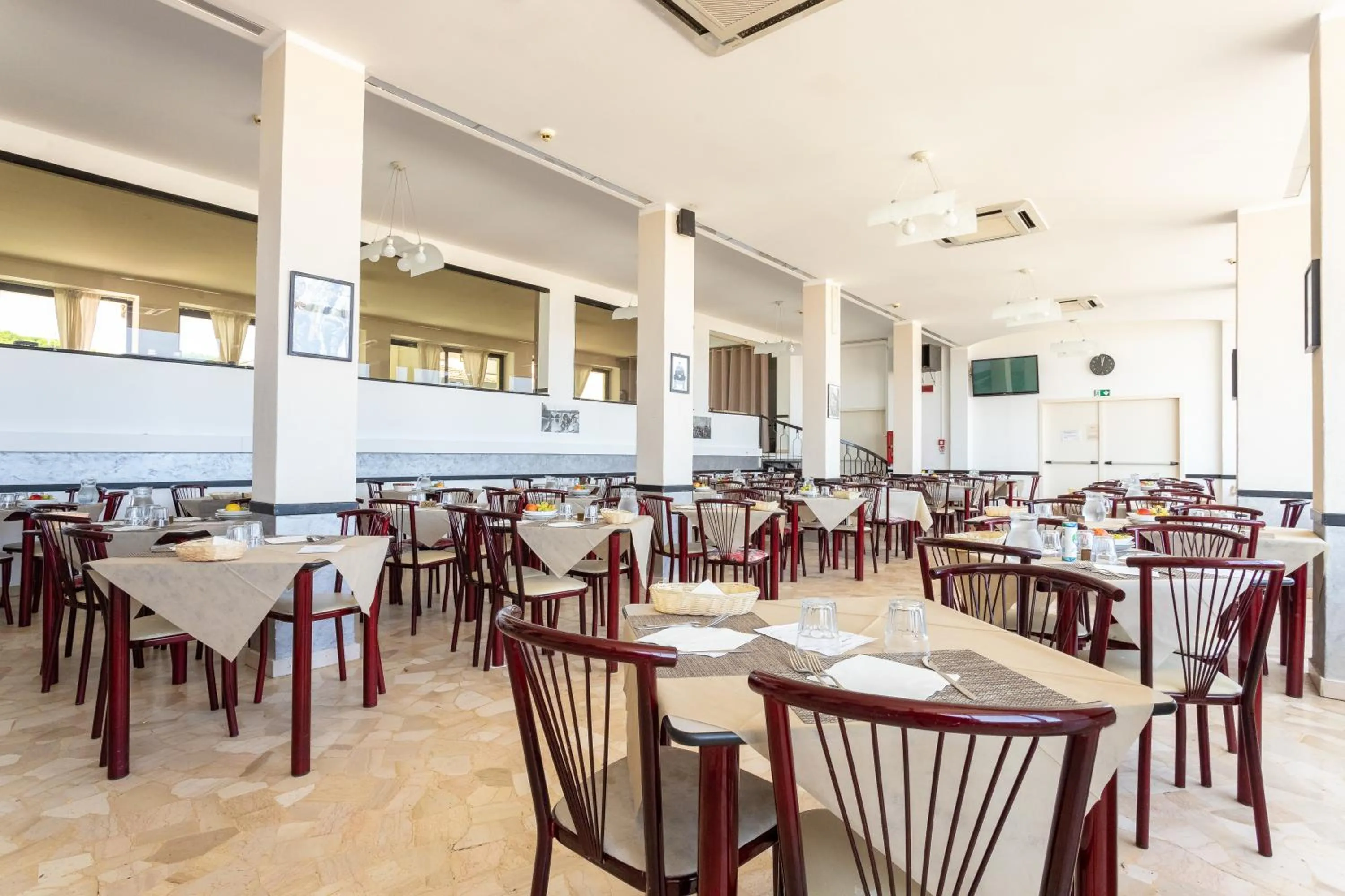 Restaurant/places to eat in Hotel Blumen