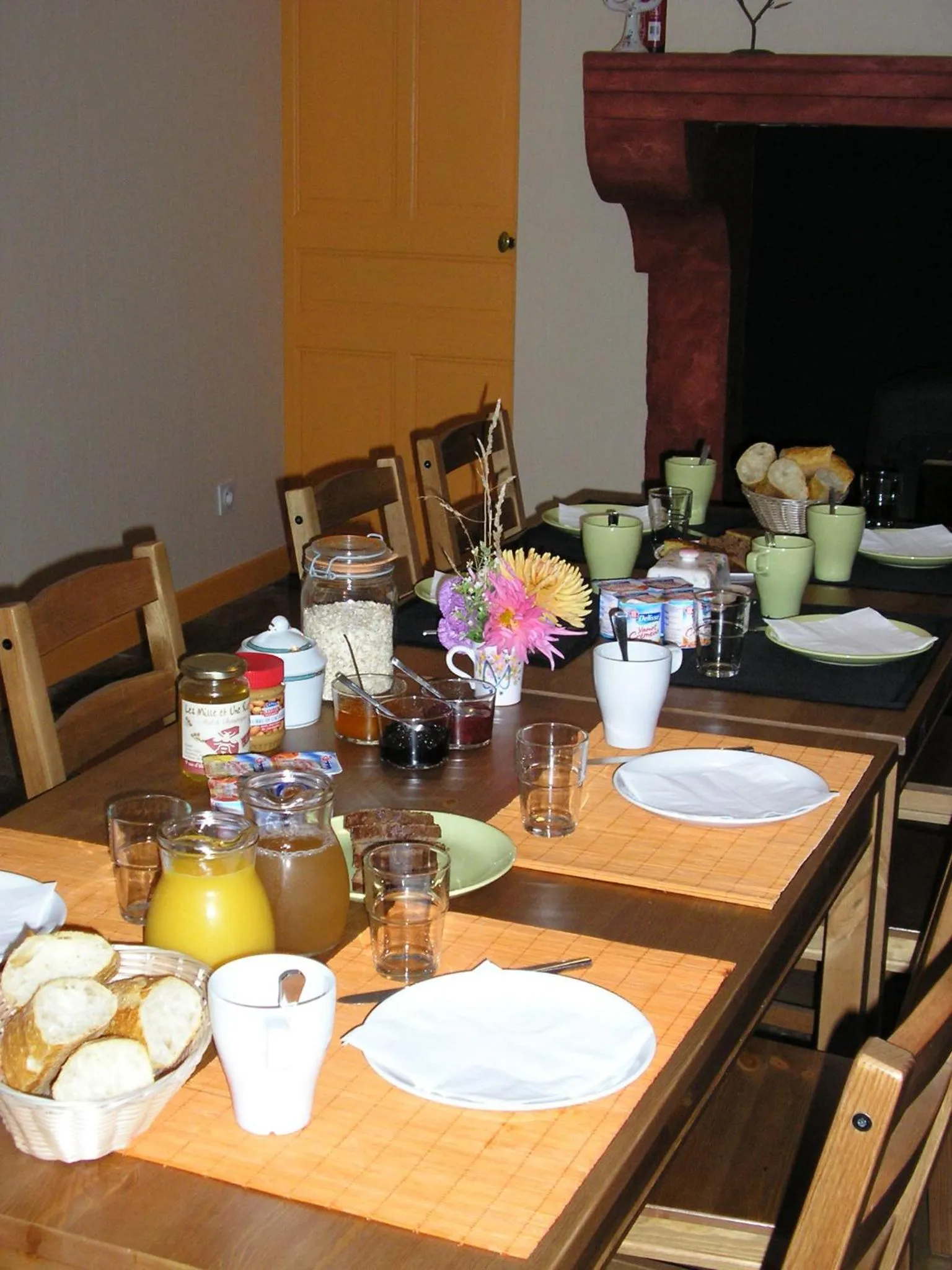 Kitchen or kitchenette in Les Chambres d'Eponine