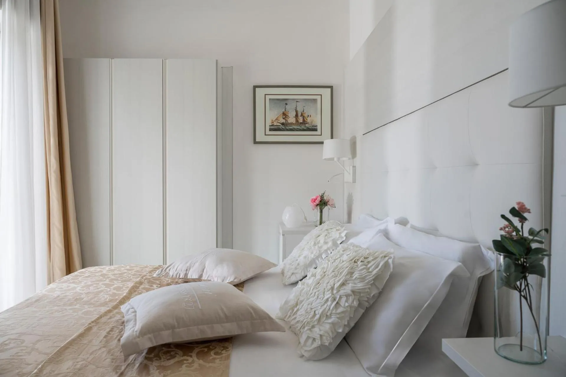 Bed in Hotel Ca' Bianca