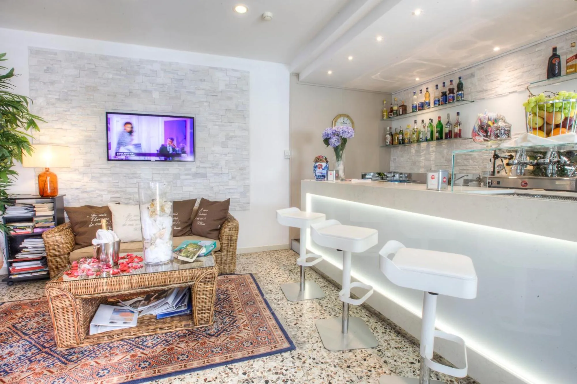 Lounge or bar in Hotel Ca' Bianca