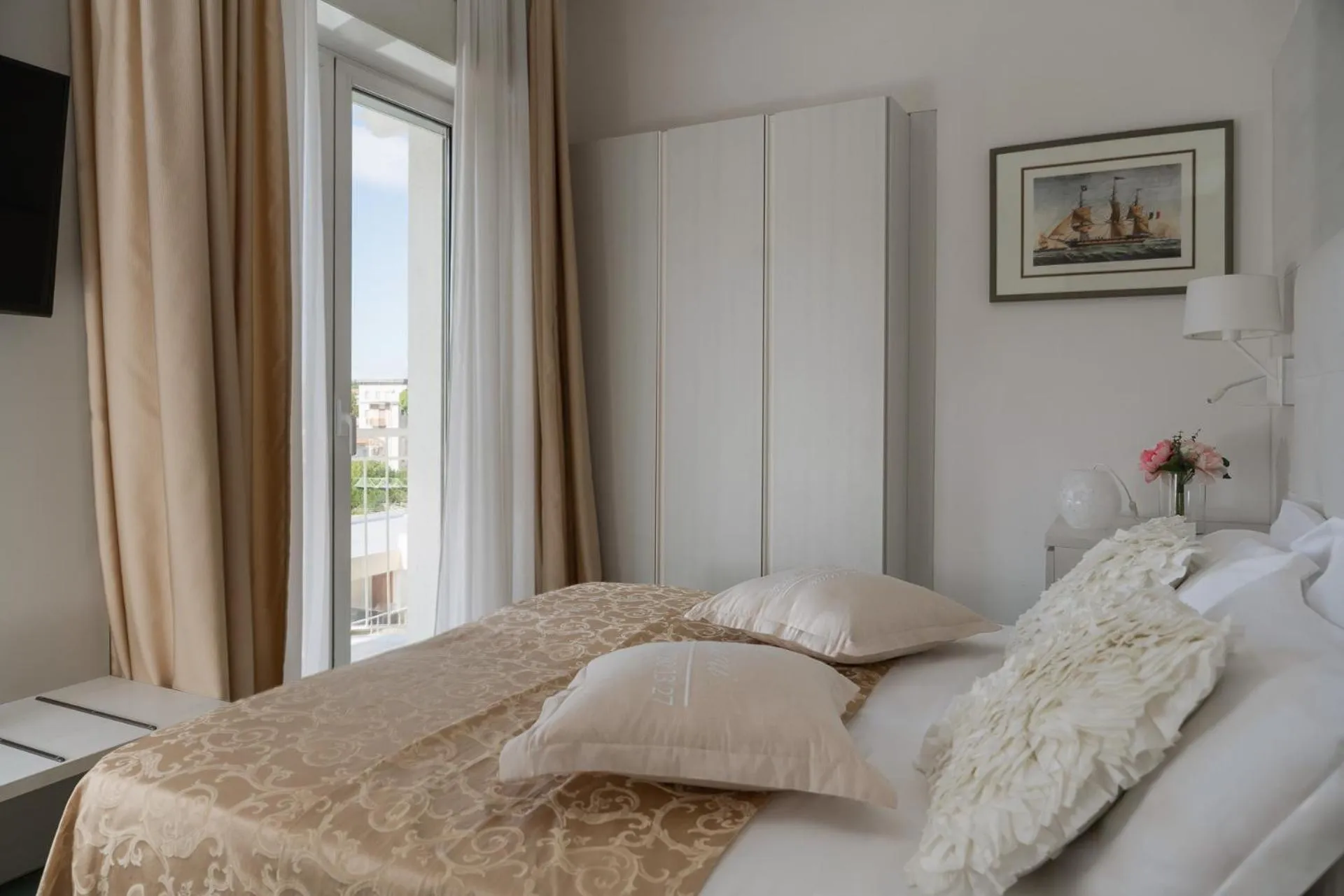 Bed in Hotel Ca' Bianca