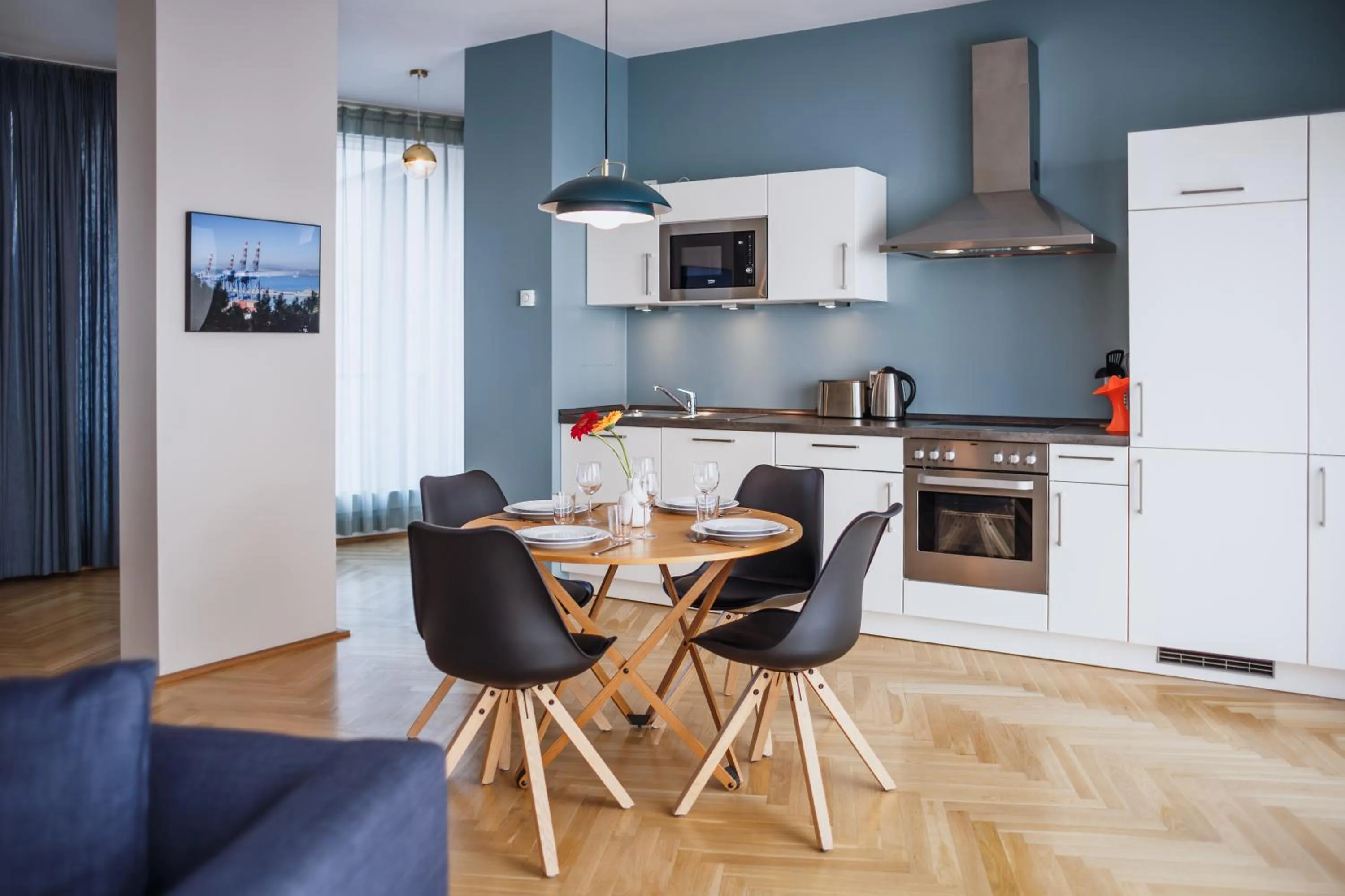Kitchen or kitchenette in The Circus Apartments