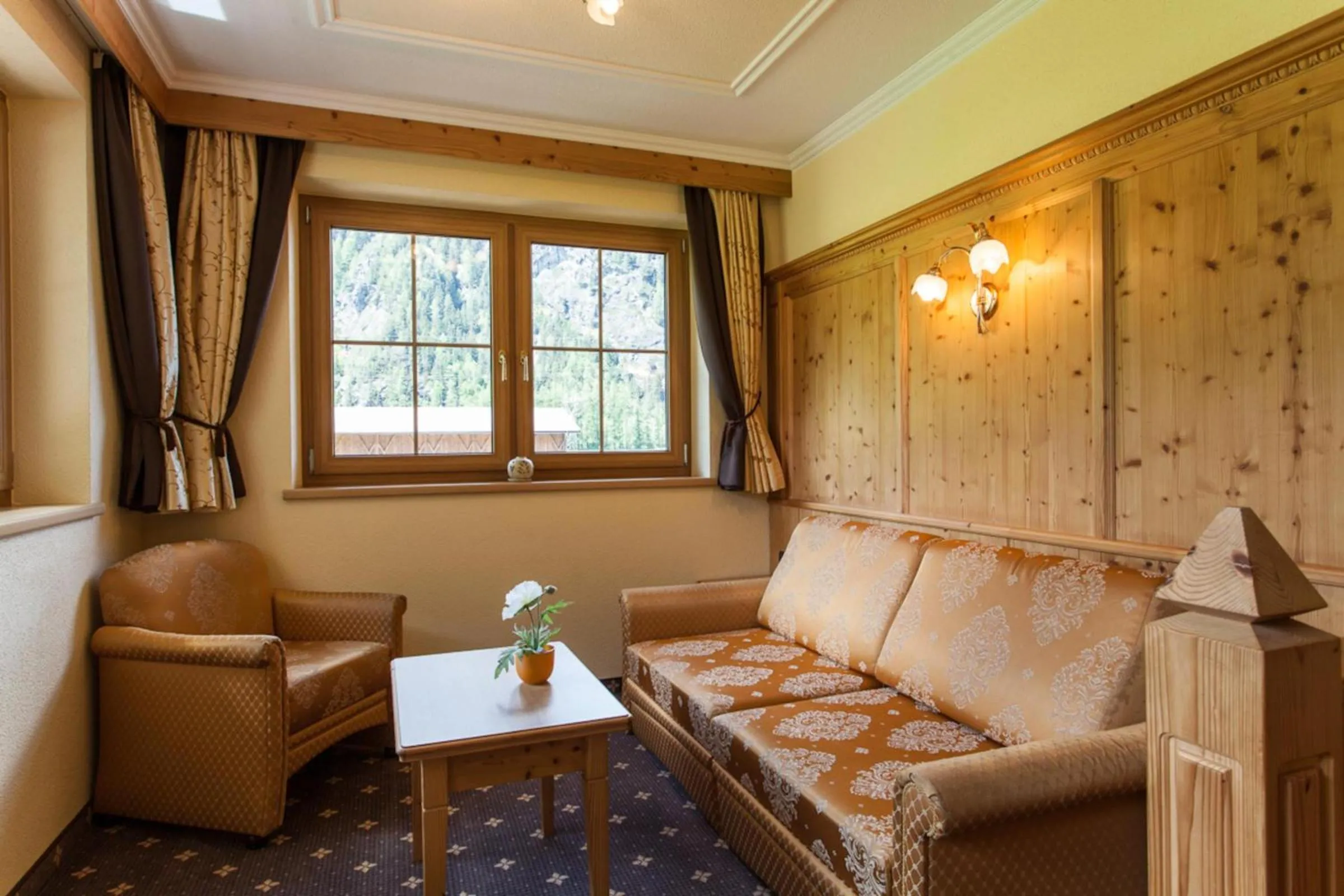 Seating area in Rimlhof by A CASA