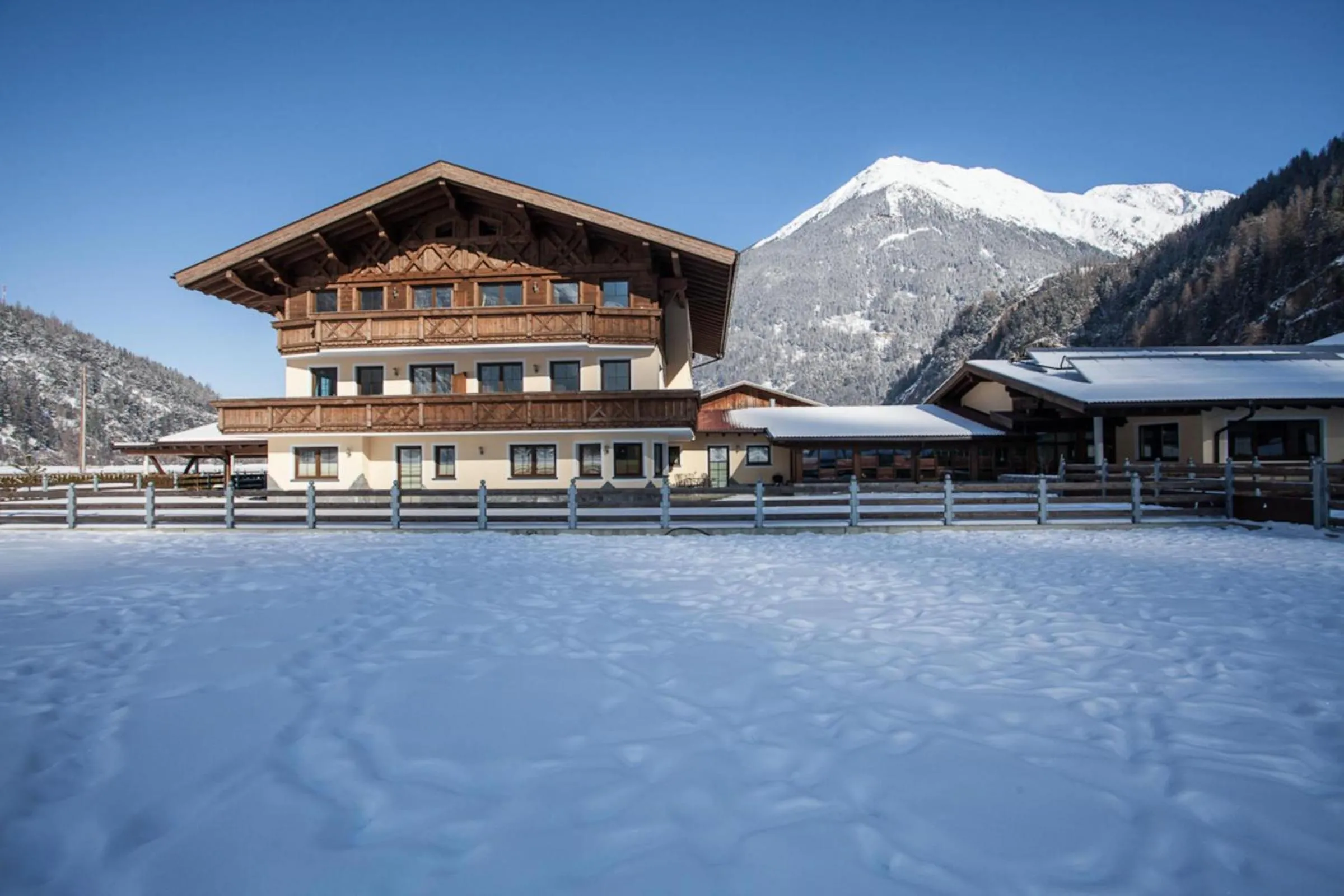 Property building in Rimlhof by A CASA