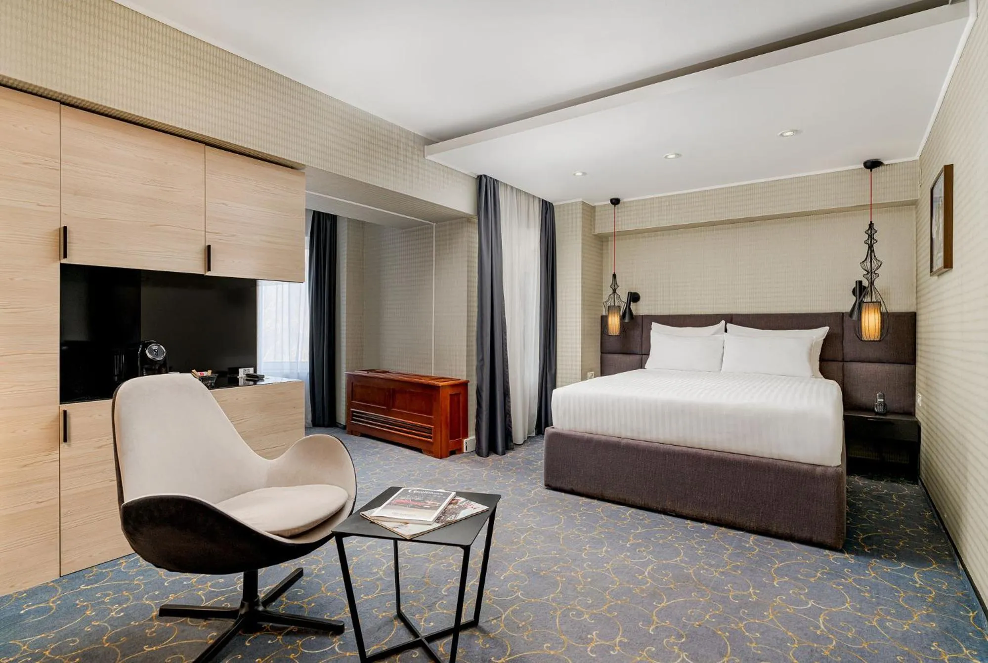 Bed in Crystal Palace Hotel