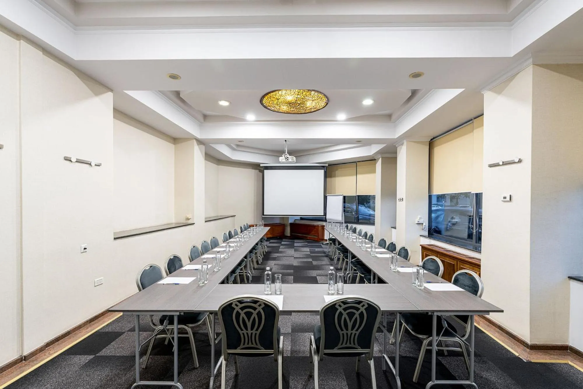Meeting/conference room in Crystal Palace Hotel