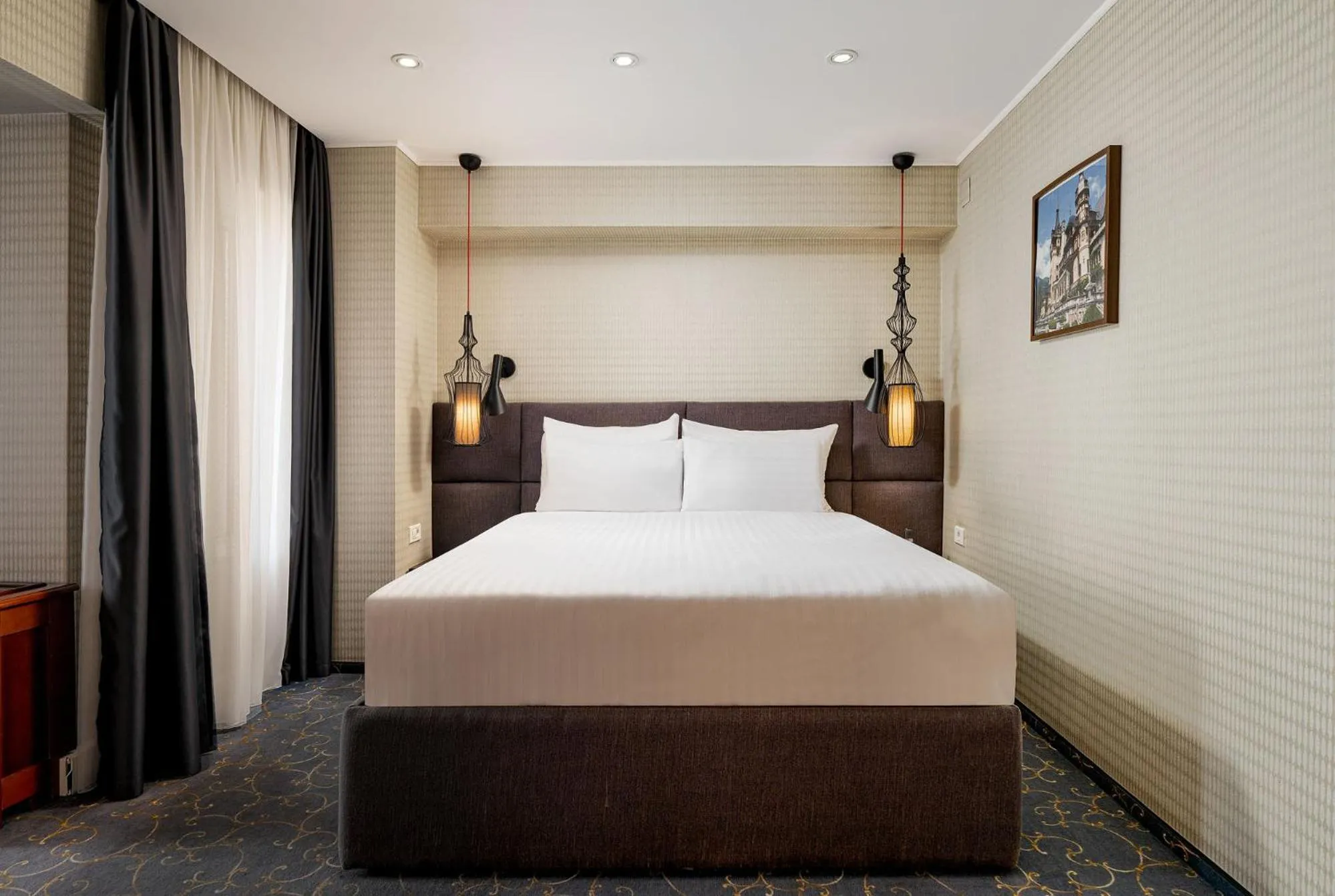 Bed in Crystal Palace Hotel