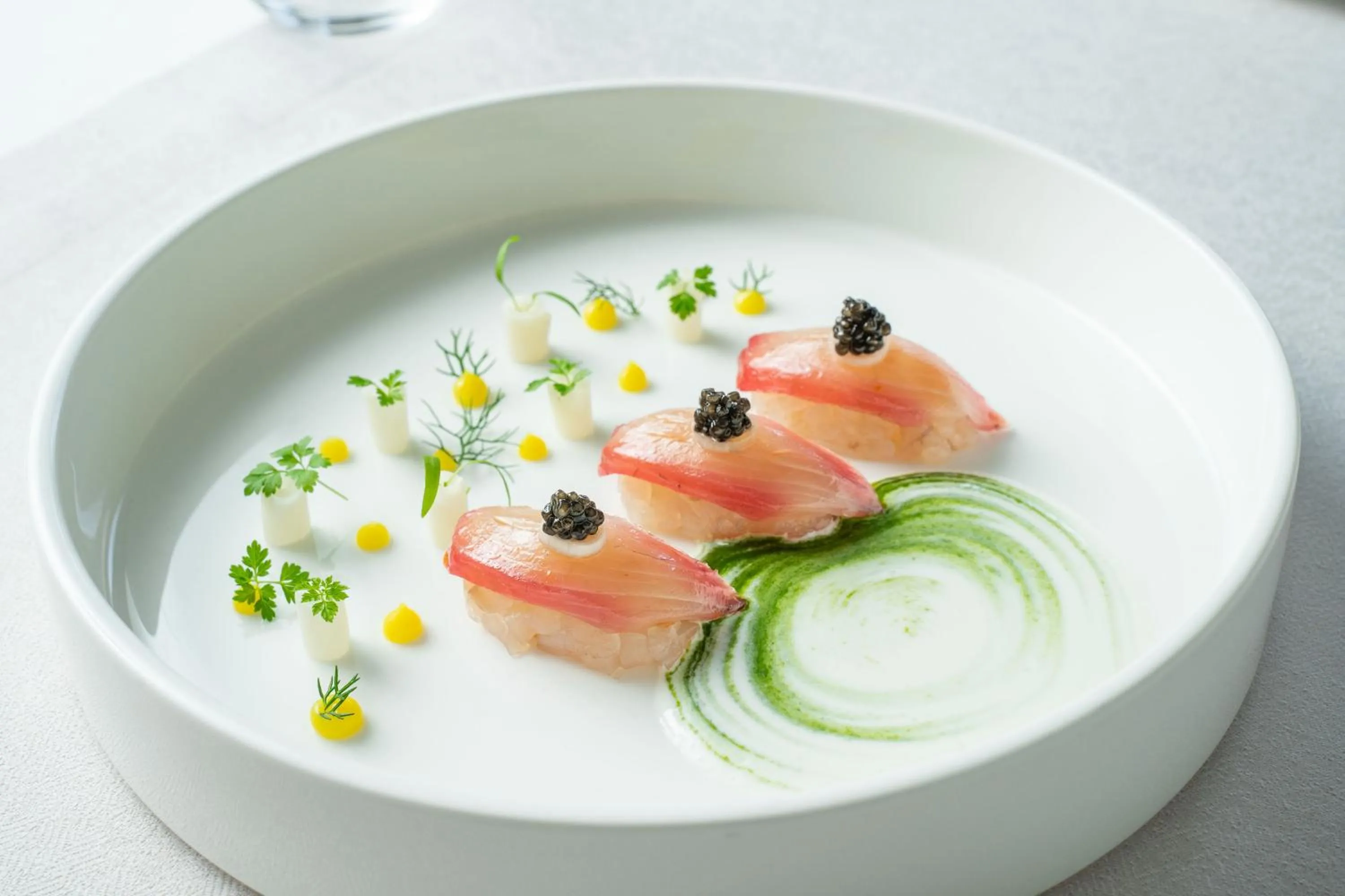 Restaurant/places to eat in Lesic Dimitri Palace