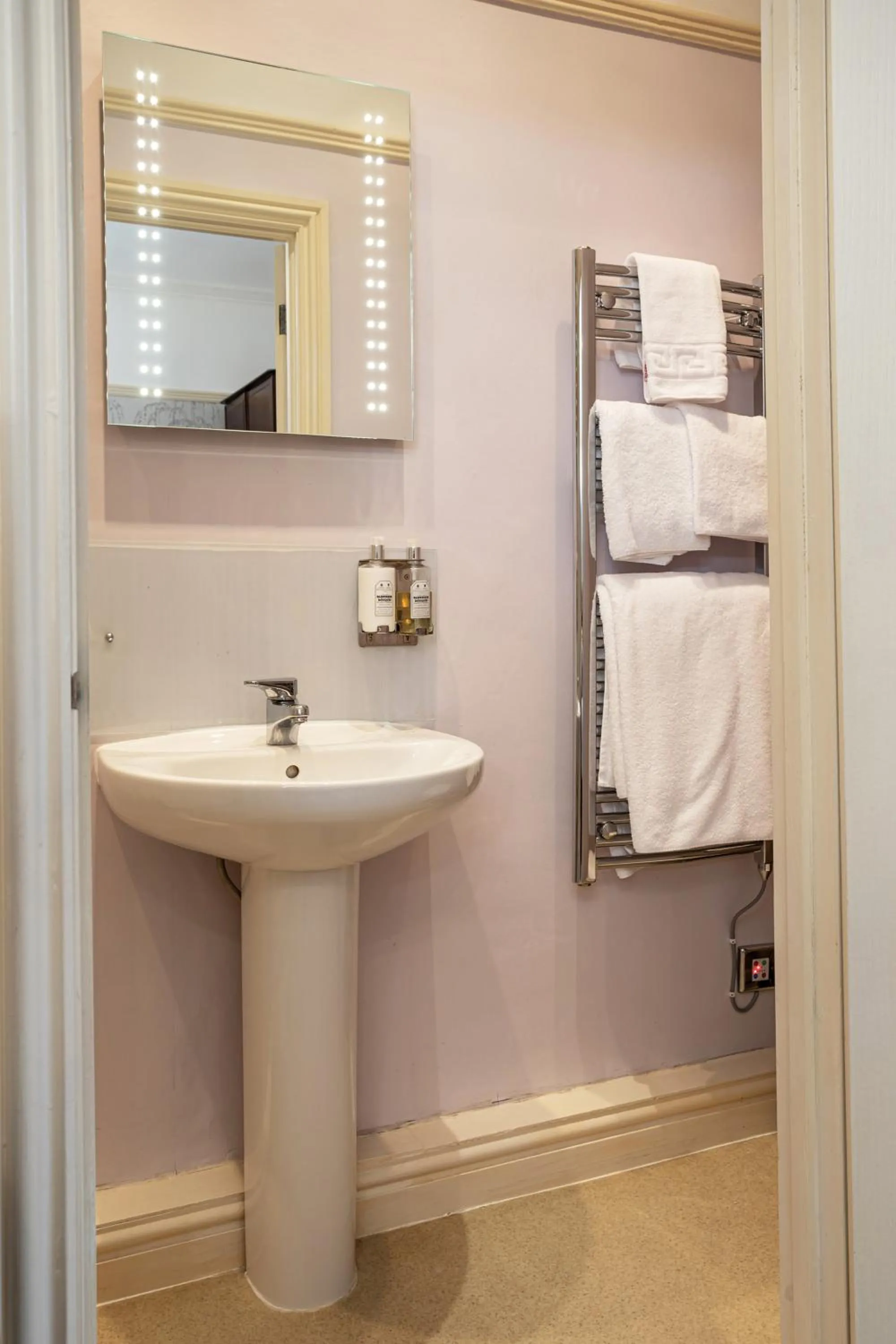 Property building in Ees Wyke Country House