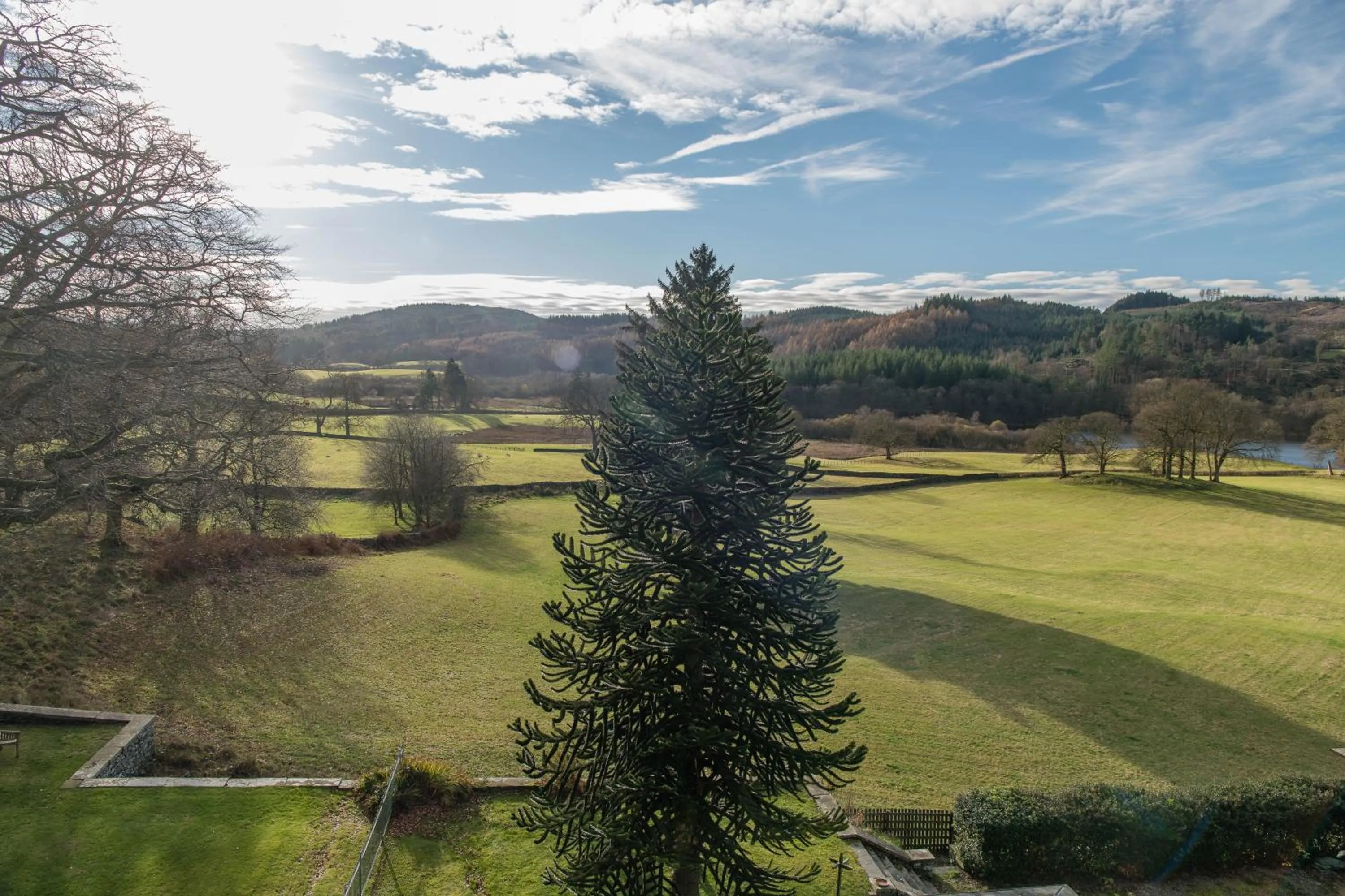 Lake view in Ees Wyke Country House