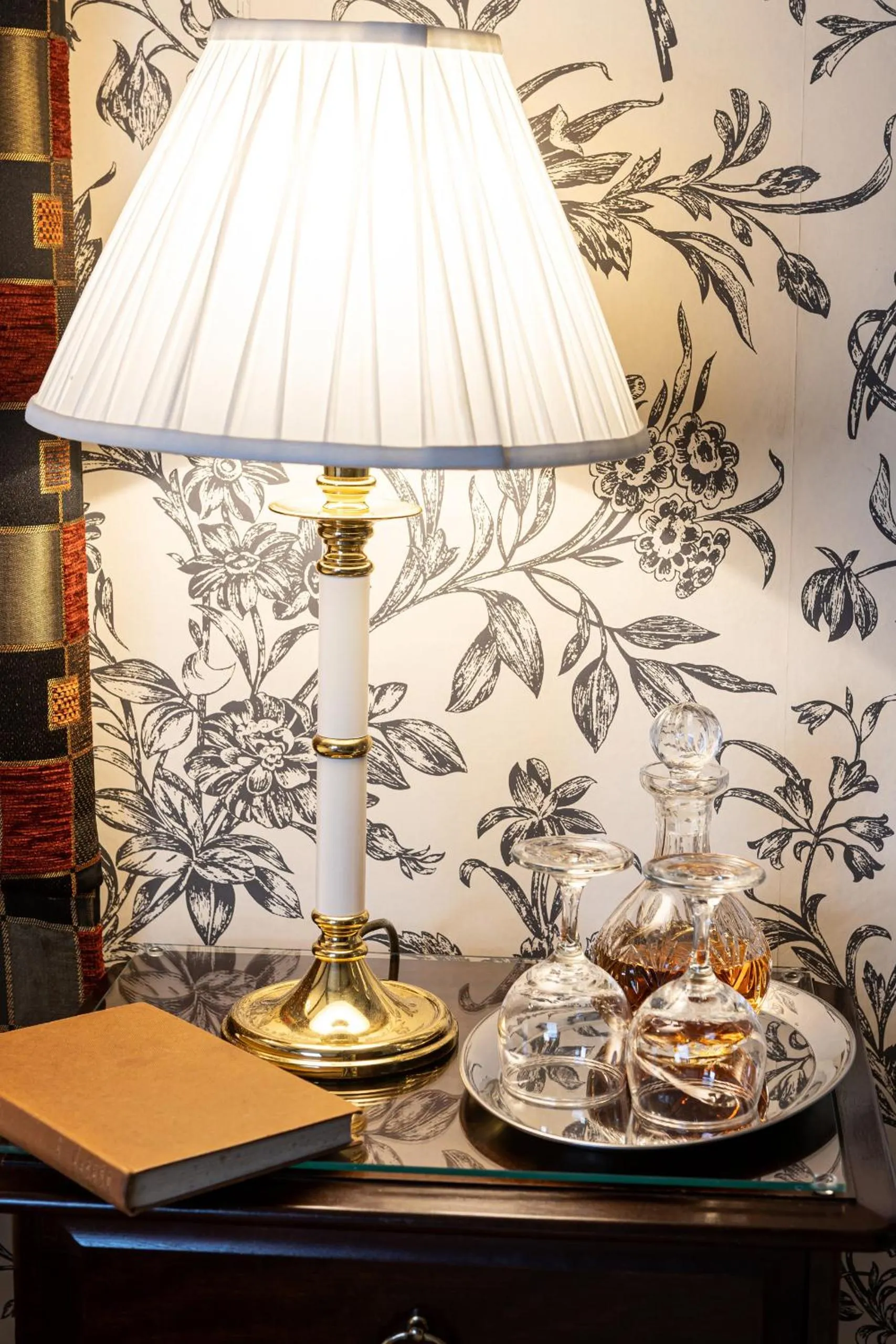 Alcoholic drinks in Ees Wyke Country House