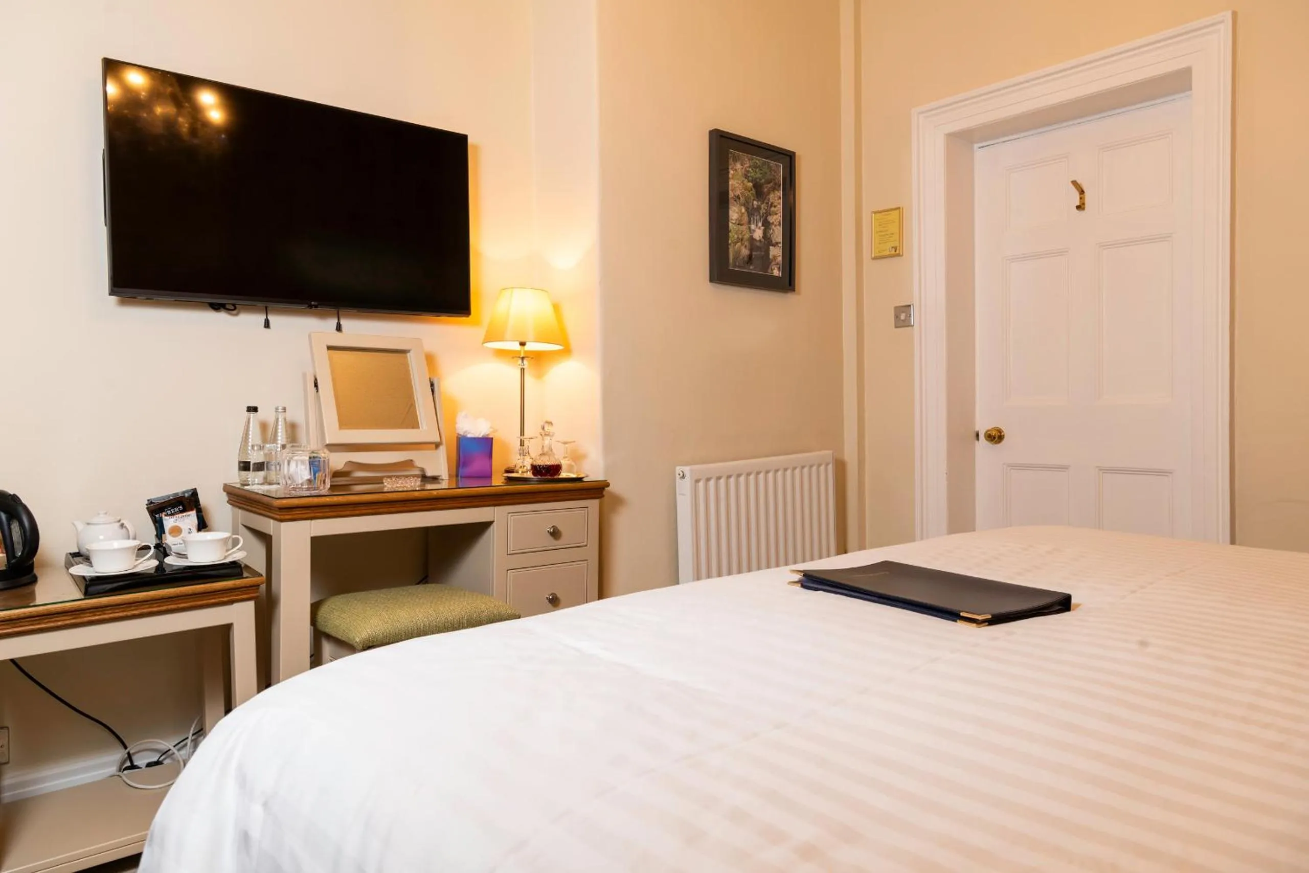 Bed in Ees Wyke Country House