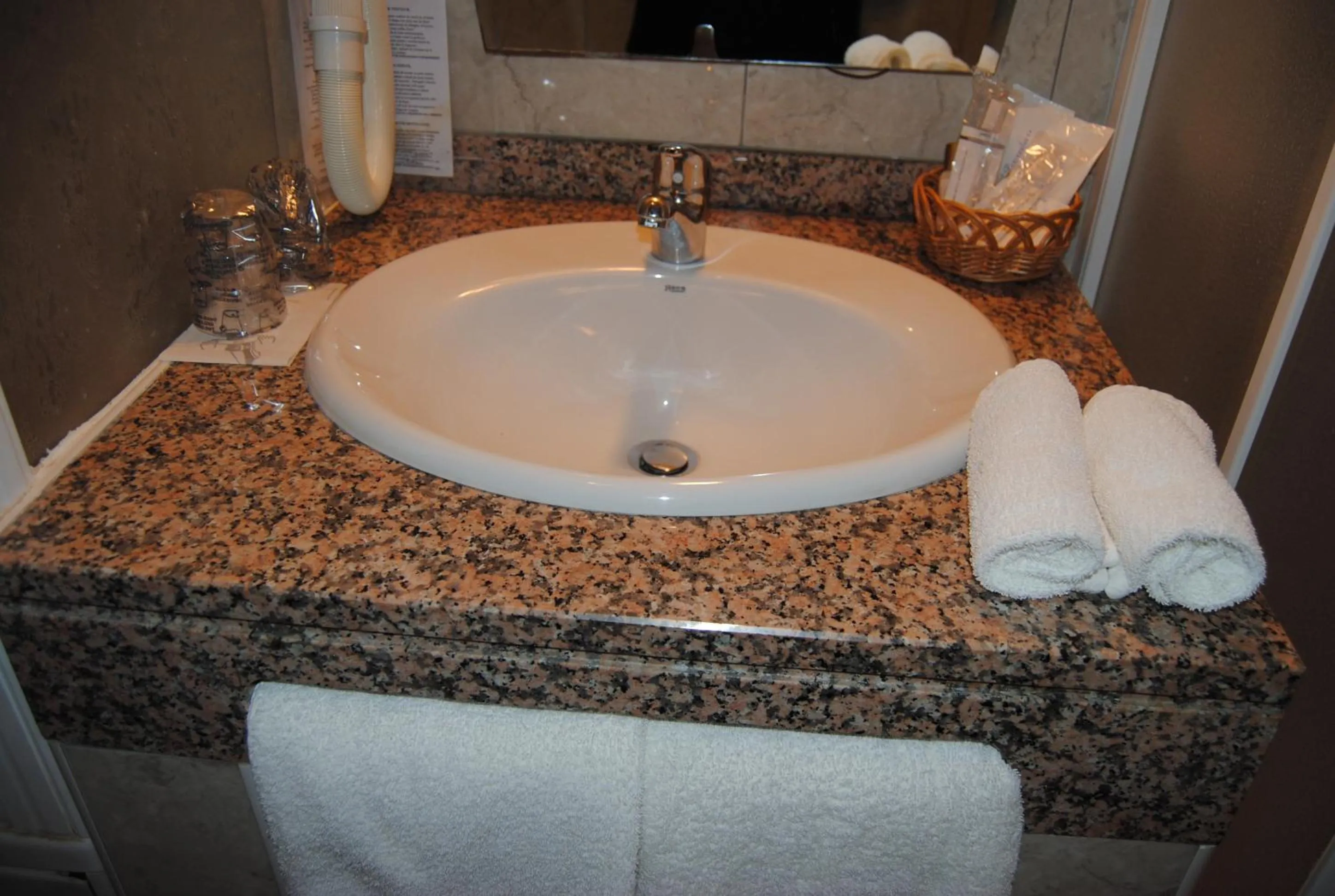 Bathroom in Hotel Peninsular- Porto