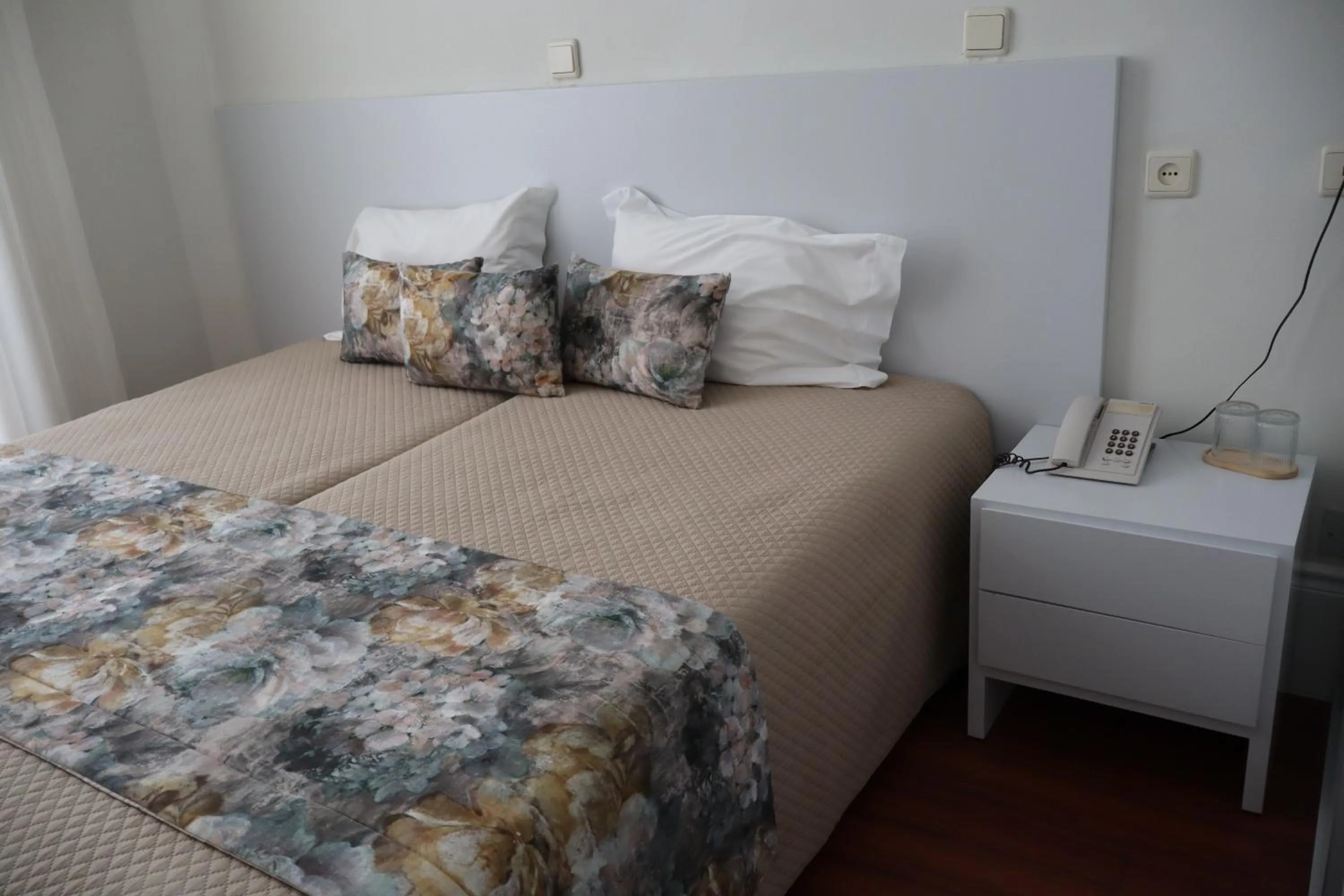 Bed in Hotel Peninsular- Porto