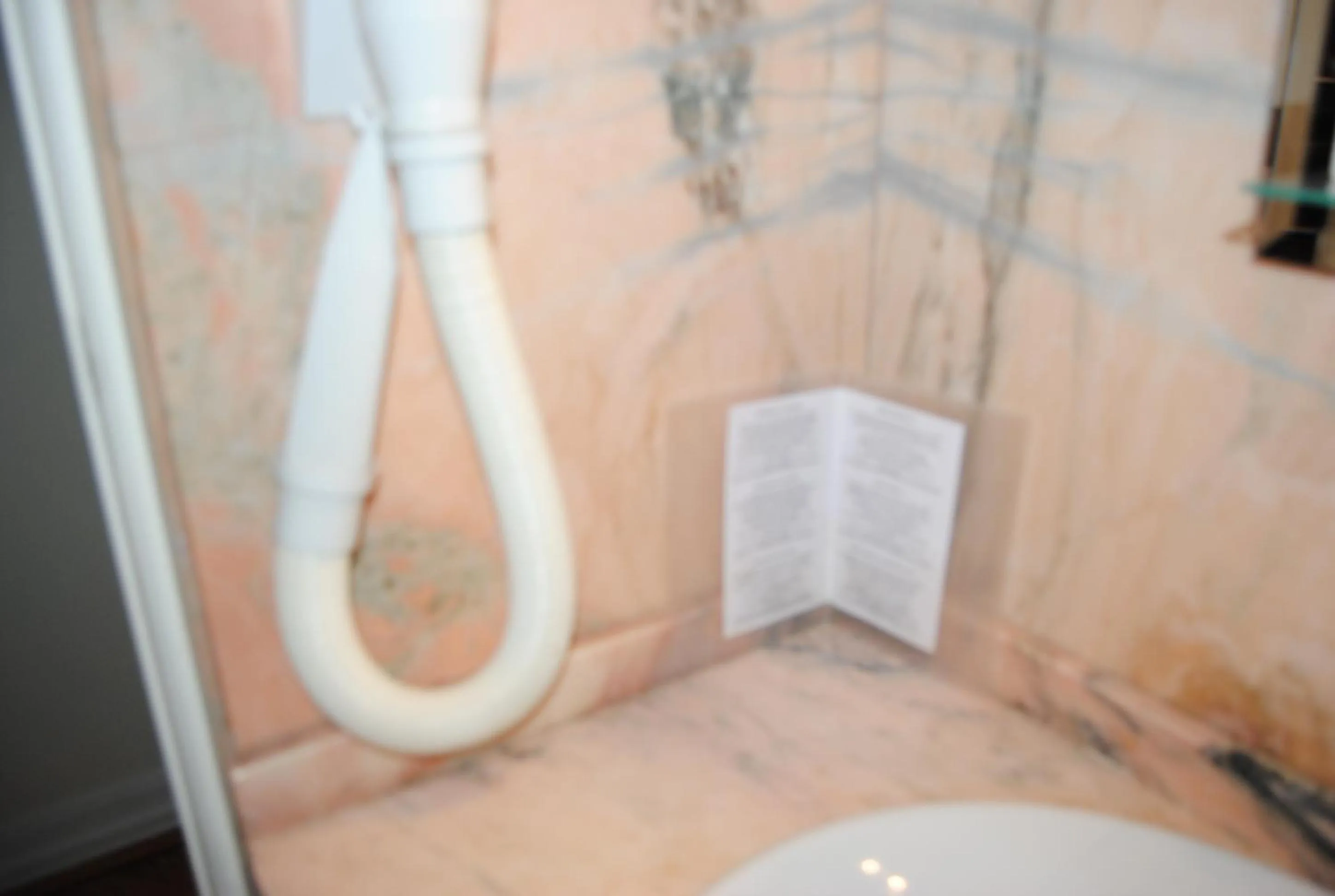 Bathroom in Hotel Peninsular- Porto