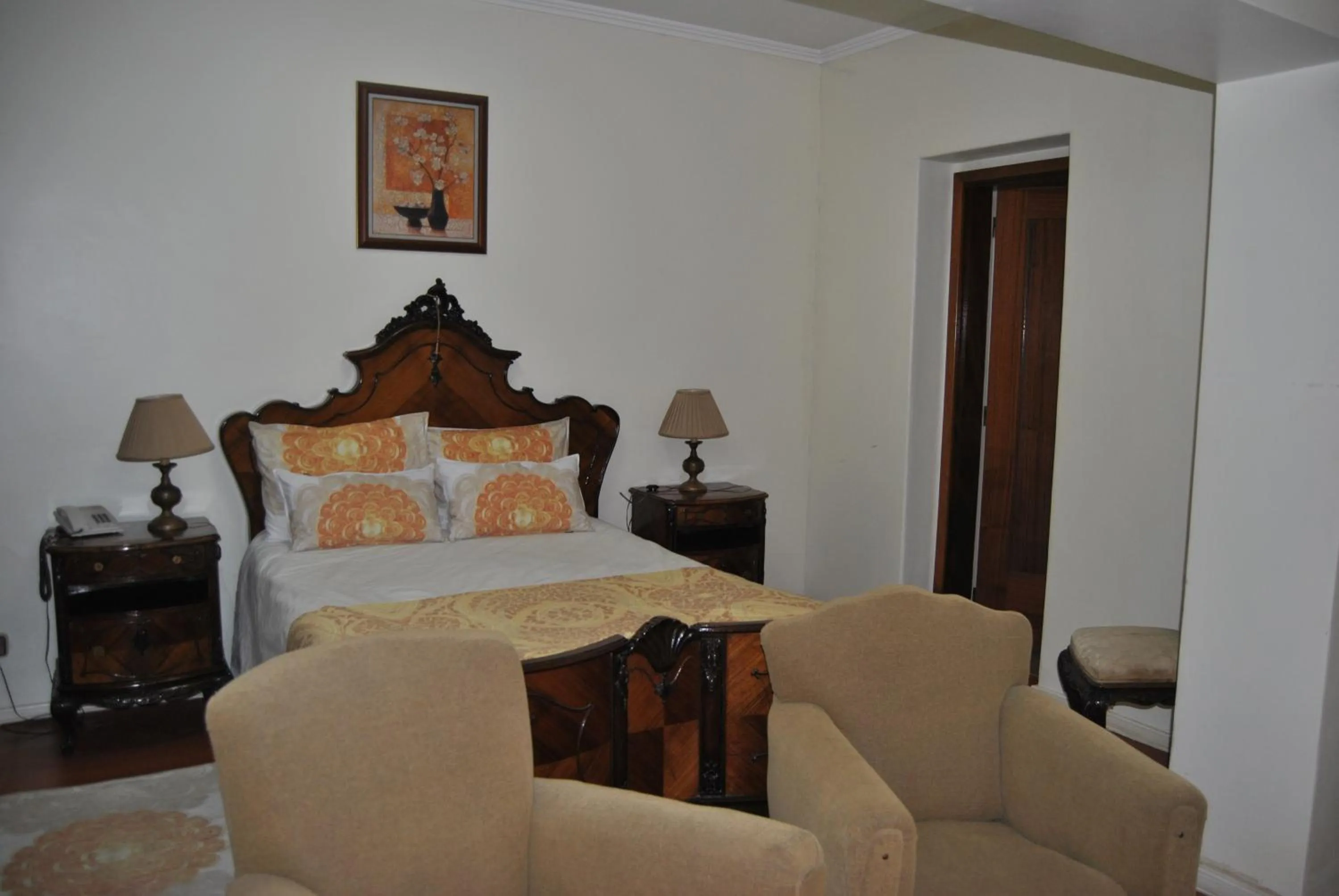 Bedroom, Bed in Hotel Peninsular- Porto