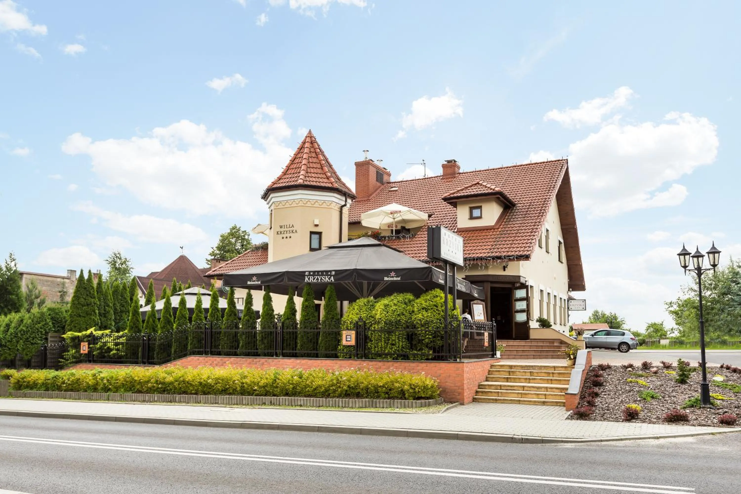 Property building in Hotel Krzyski