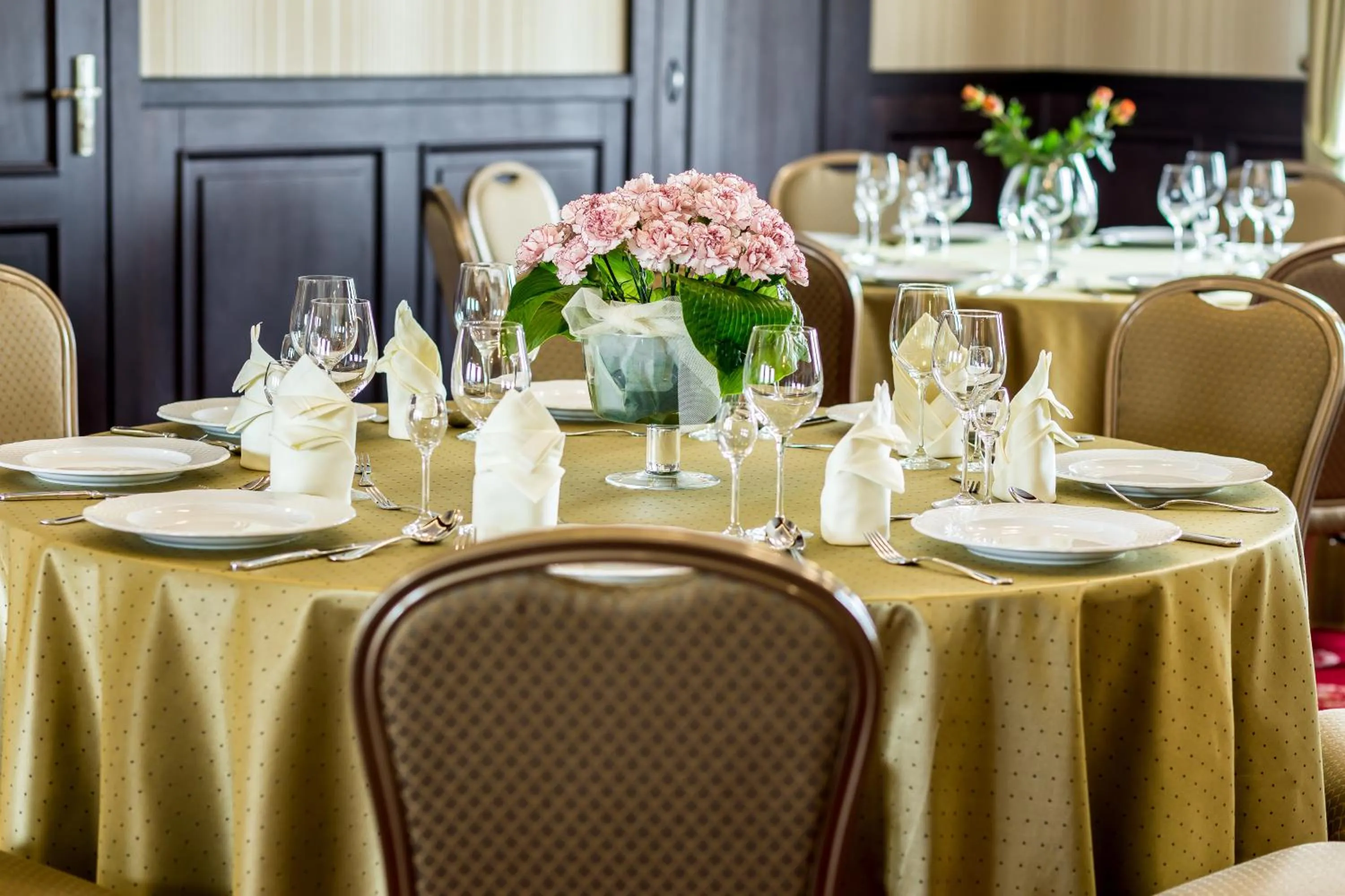 Restaurant/places to eat in Hotel Krzyski