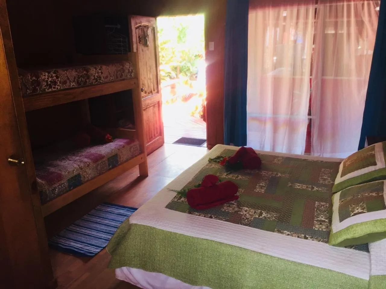 Bed in Kaimana Inn Rapa Nui